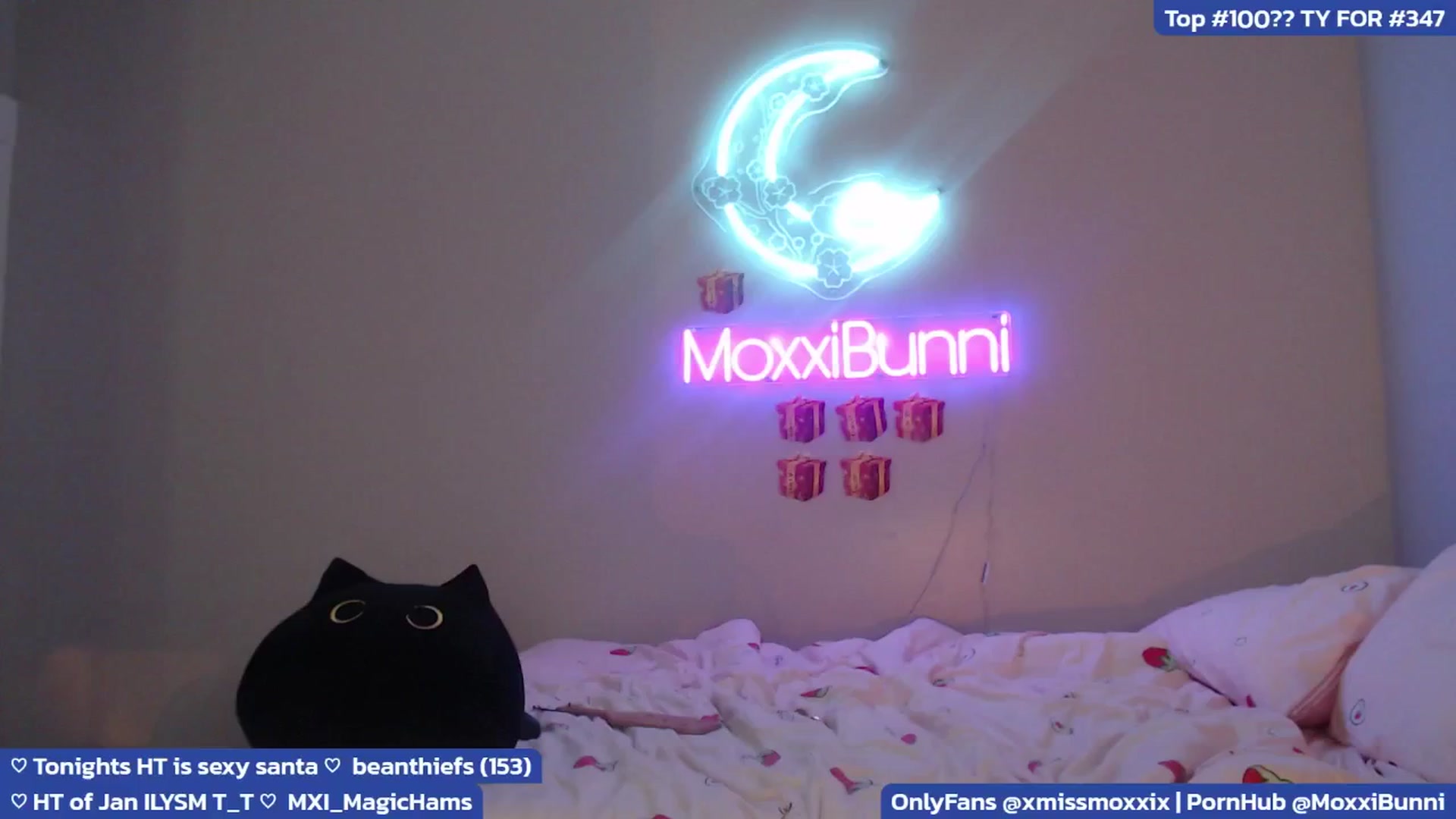 Gallery image thumbnail from MoxxiBunni's myfreecams stream on, 01/26/2025, 05:57 image 5 of 20