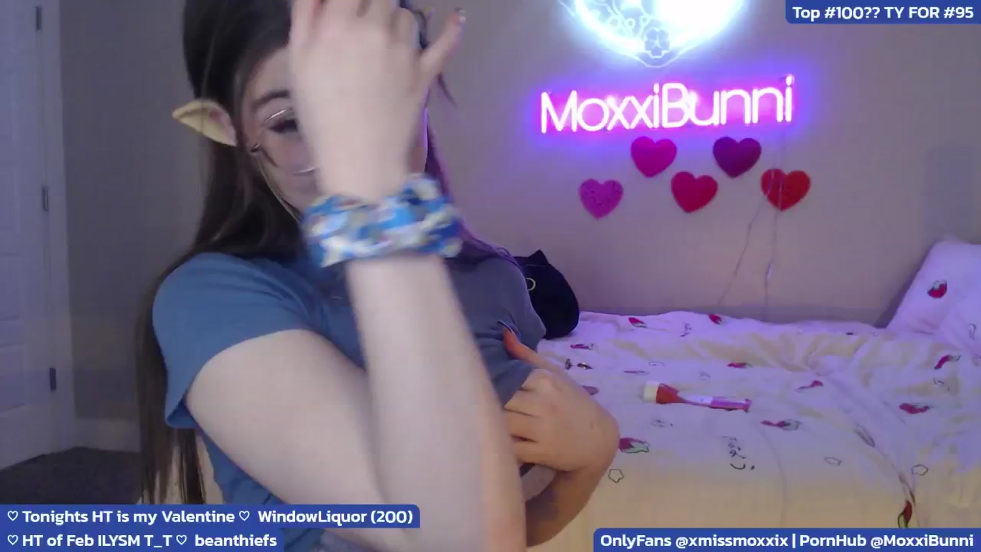 Gallery image thumbnail from MoxxiBunni's myfreecams stream on, 02/04/2025, 03:10 image 18 of 20