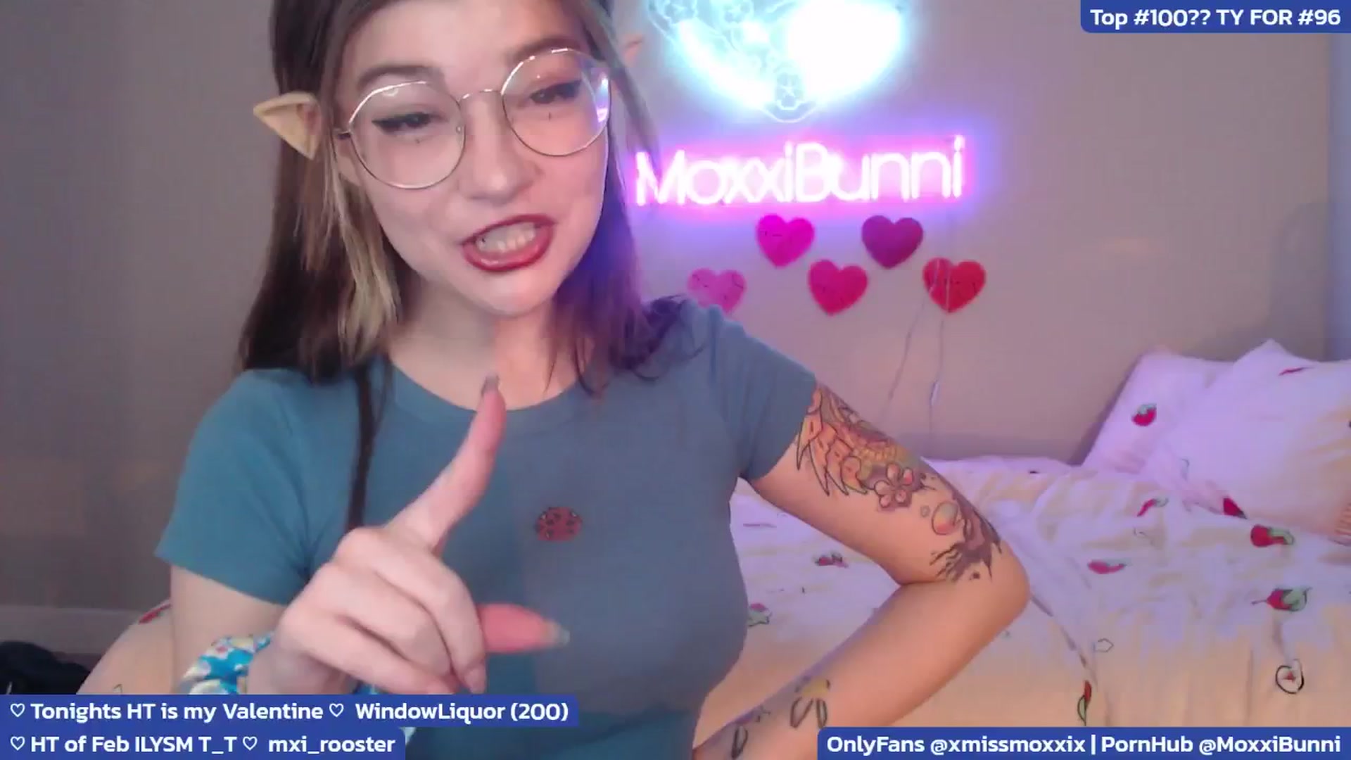 Gallery image thumbnail from MoxxiBunni's myfreecams stream on, 02/04/2025, 03:10 image 2 of 20