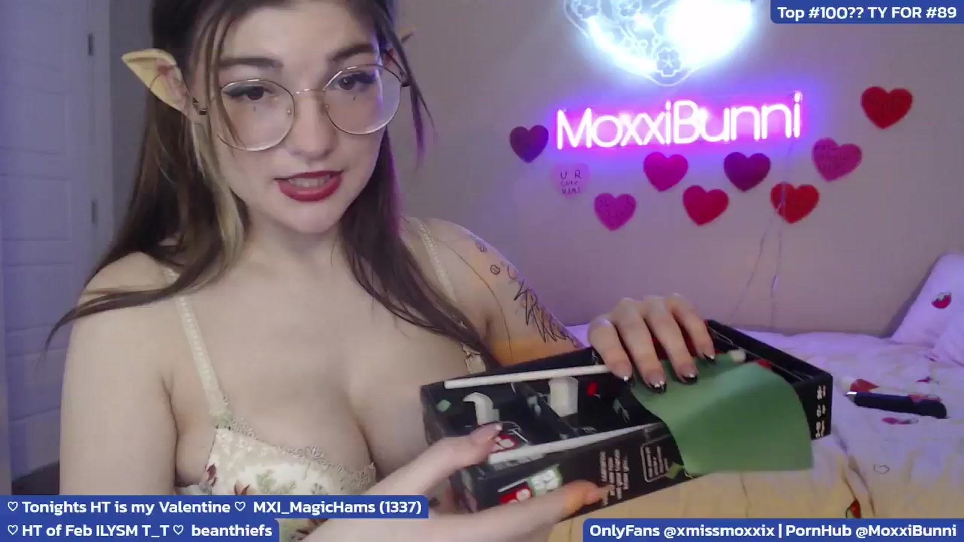 Gallery image thumbnail from MoxxiBunni's myfreecams stream on, 02/05/2025, 06:13 image 15 of 20