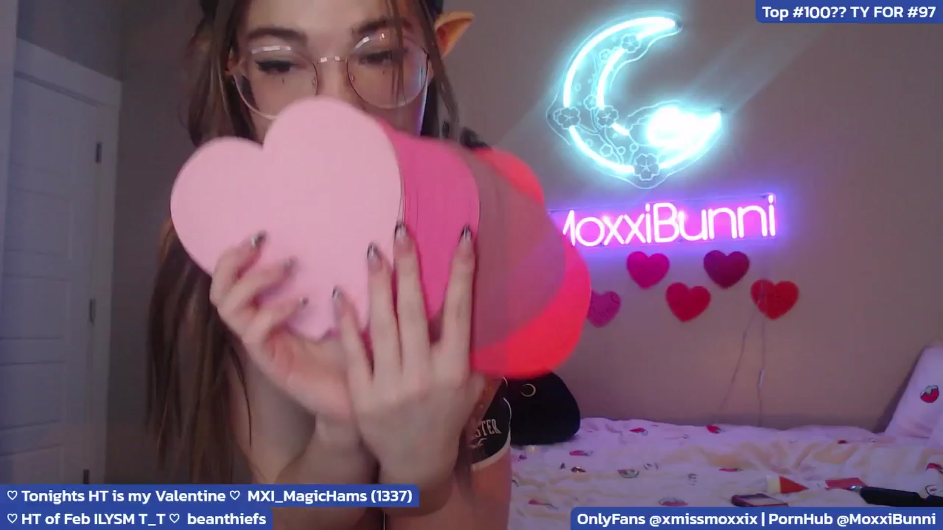 Gallery image thumbnail from MoxxiBunni's myfreecams stream on, 02/05/2025, 06:13 image 3 of 20