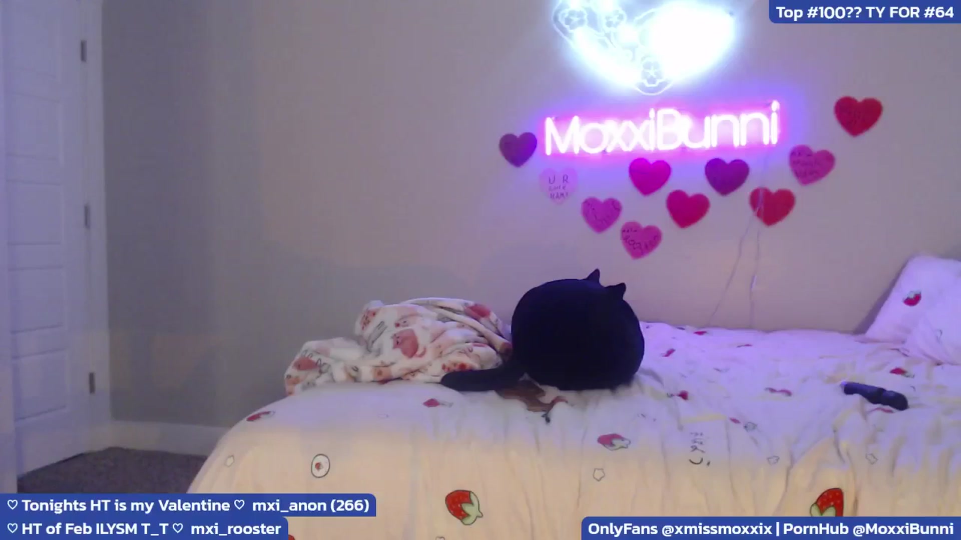 Gallery image thumbnail from MoxxiBunni's myfreecams stream on, 02/07/2025, 03:07 image 4 of 20