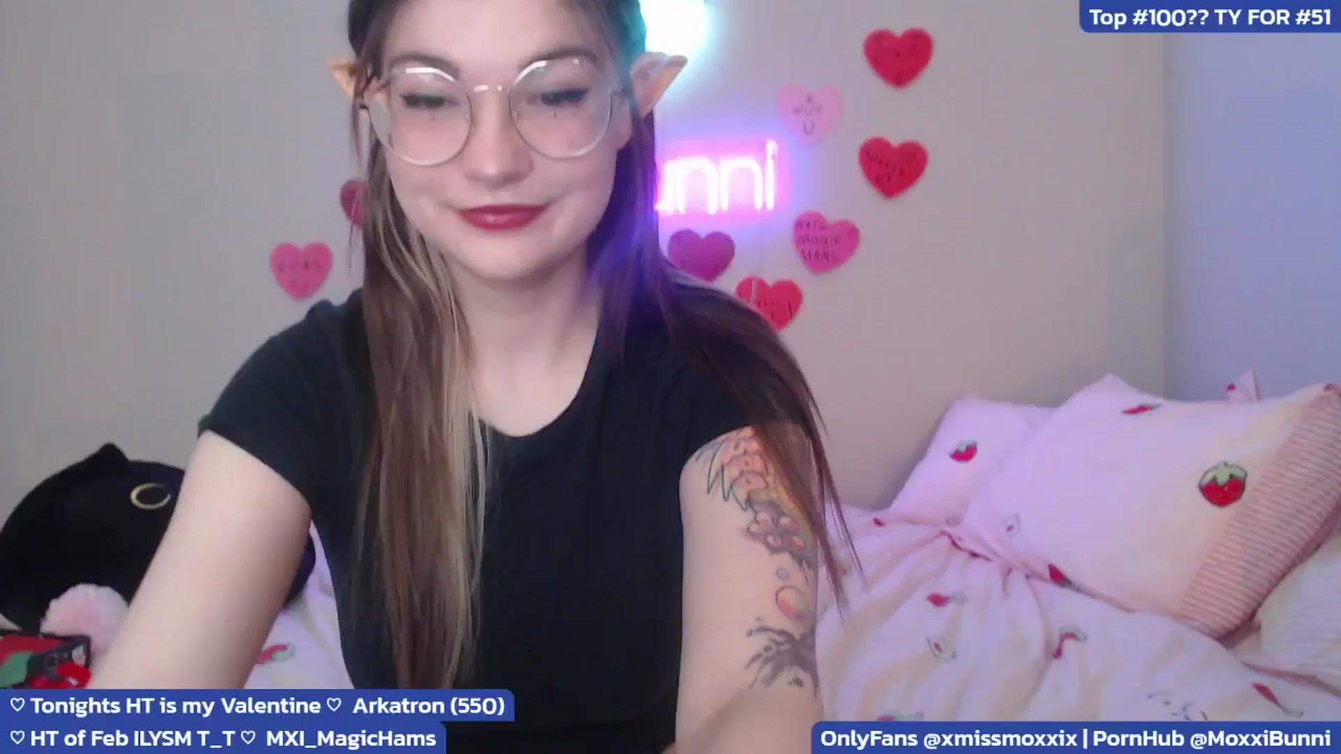 Gallery image thumbnail from MoxxiBunni's myfreecams stream on, 02/10/2025, 23:35 image 16 of 20