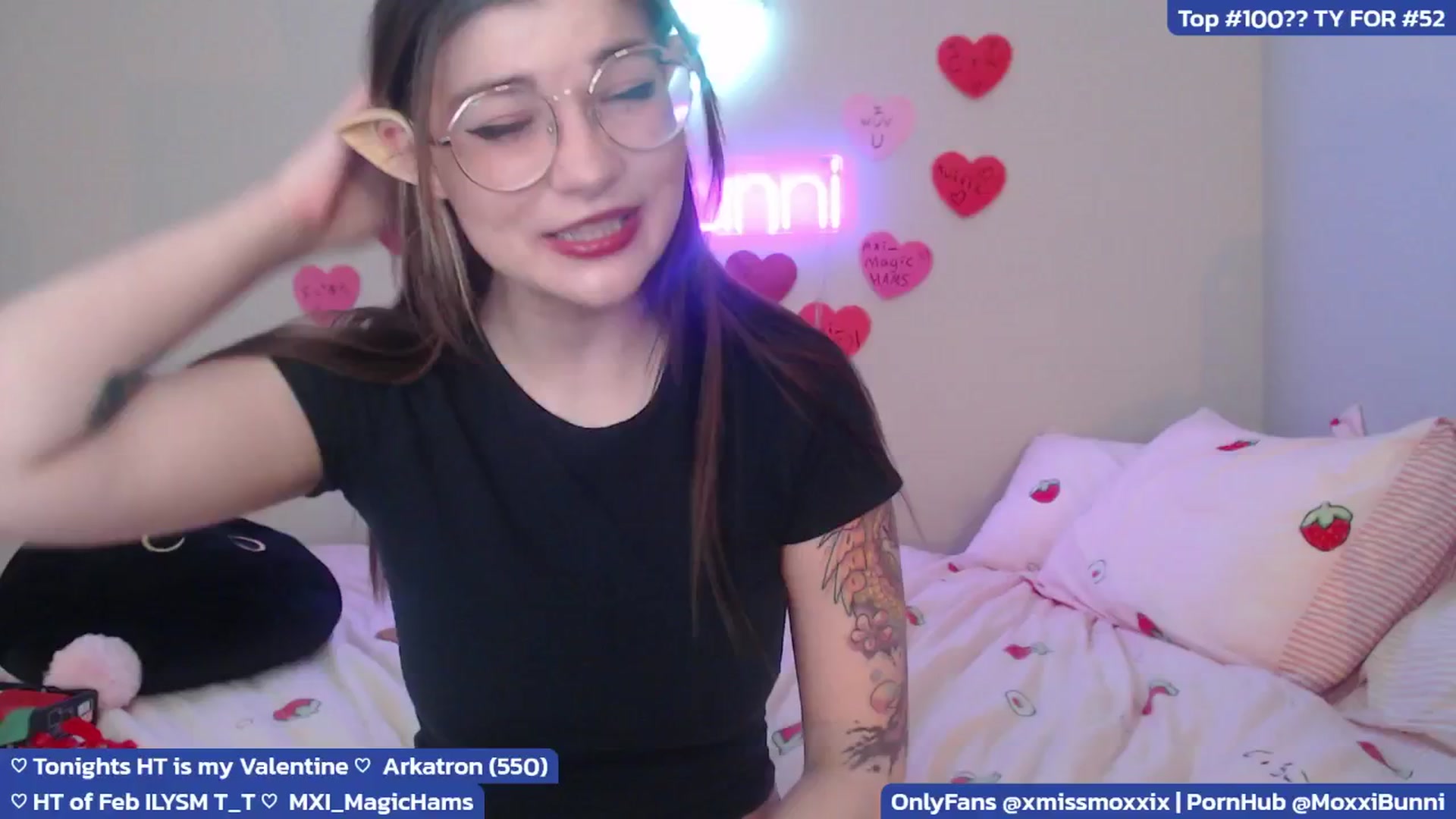 Gallery image thumbnail from MoxxiBunni's myfreecams stream on, 02/10/2025, 23:35 image 18 of 20