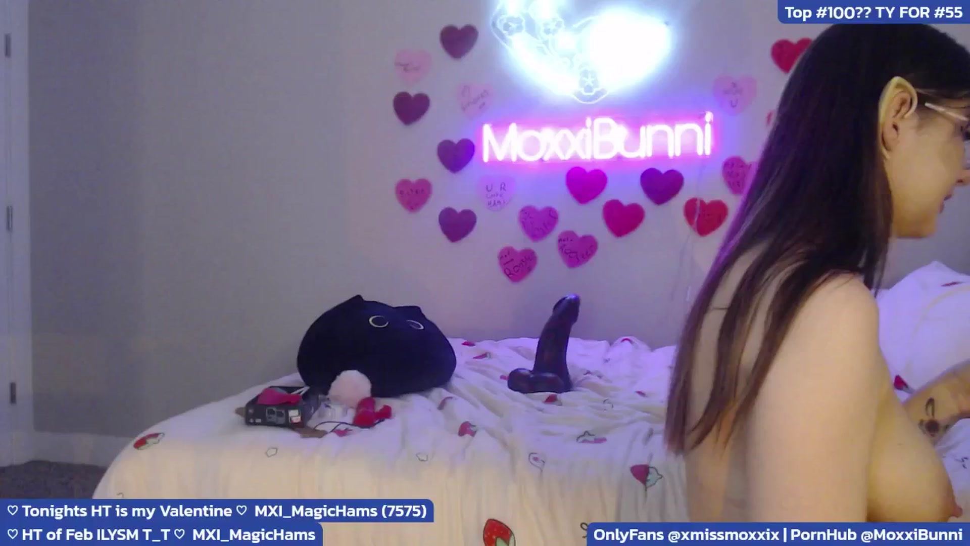 Gallery image thumbnail from MoxxiBunni's myfreecams stream on, 02/15/2025, 06:49 image 13 of 20