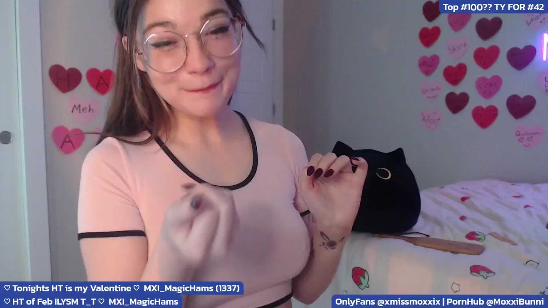 Gallery image thumbnail from MoxxiBunni's myfreecams stream on, 02/23/2025, 06:20 image 14 of 20