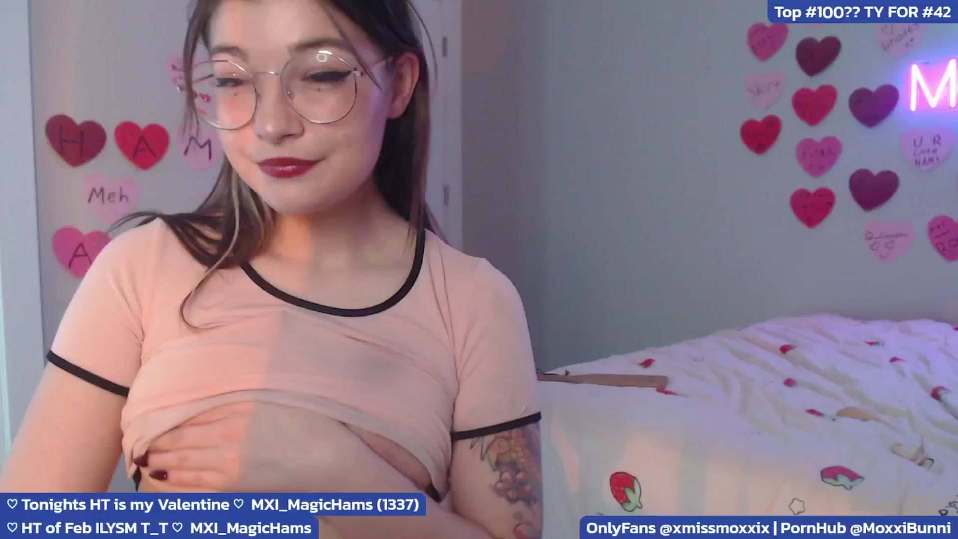 Gallery image thumbnail from MoxxiBunni's myfreecams stream on, 02/23/2025, 06:20 image 6 of 20