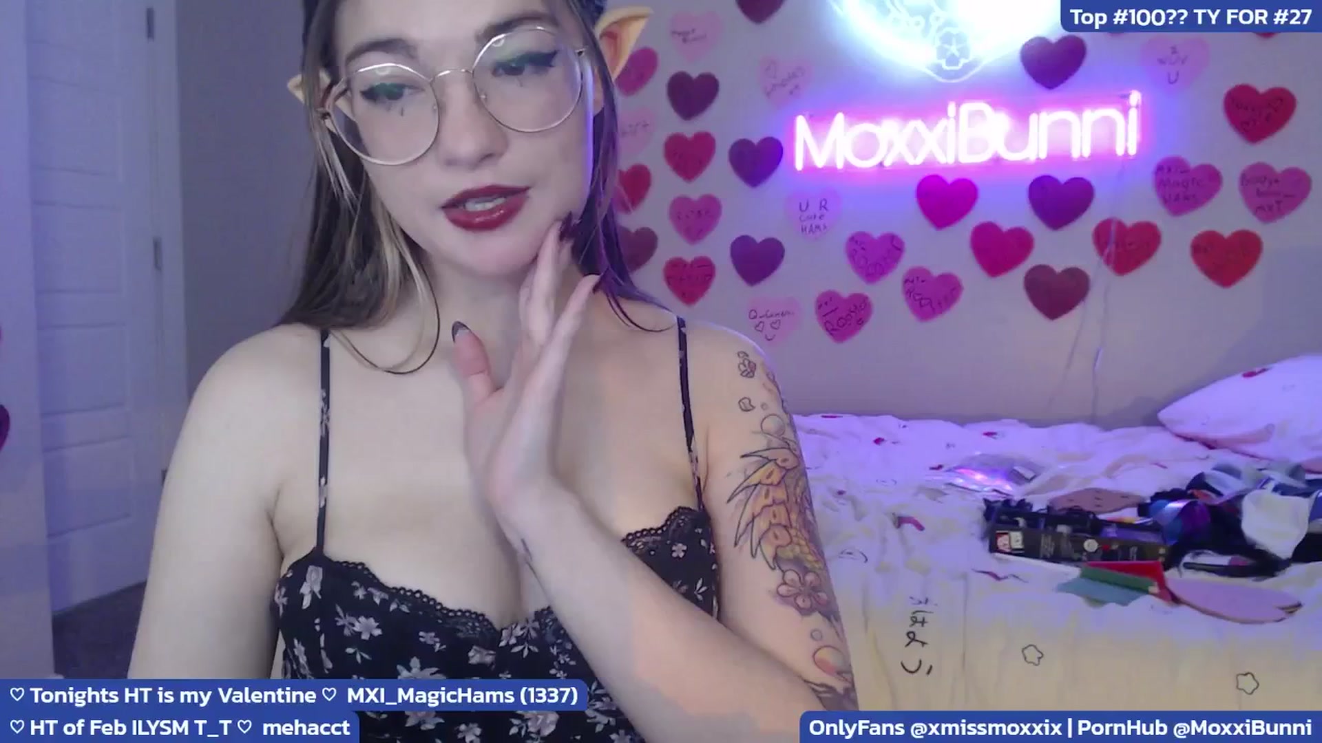 Gallery image thumbnail from MoxxiBunni's myfreecams stream on, 03/01/2025, 08:01 image 13 of 20