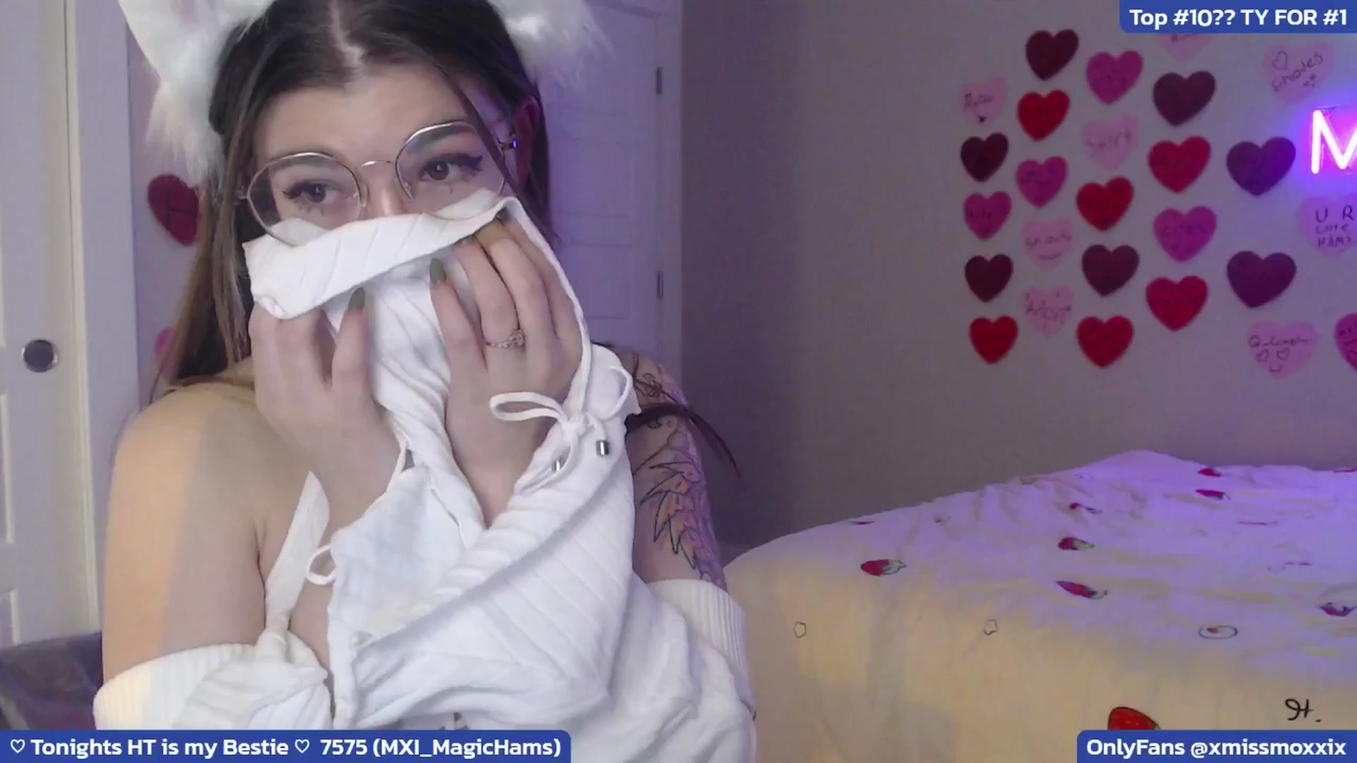 Gallery image thumbnail from MoxxiBunni's myfreecams stream on, 04/02/2025, 04:52 image 14 of 20
