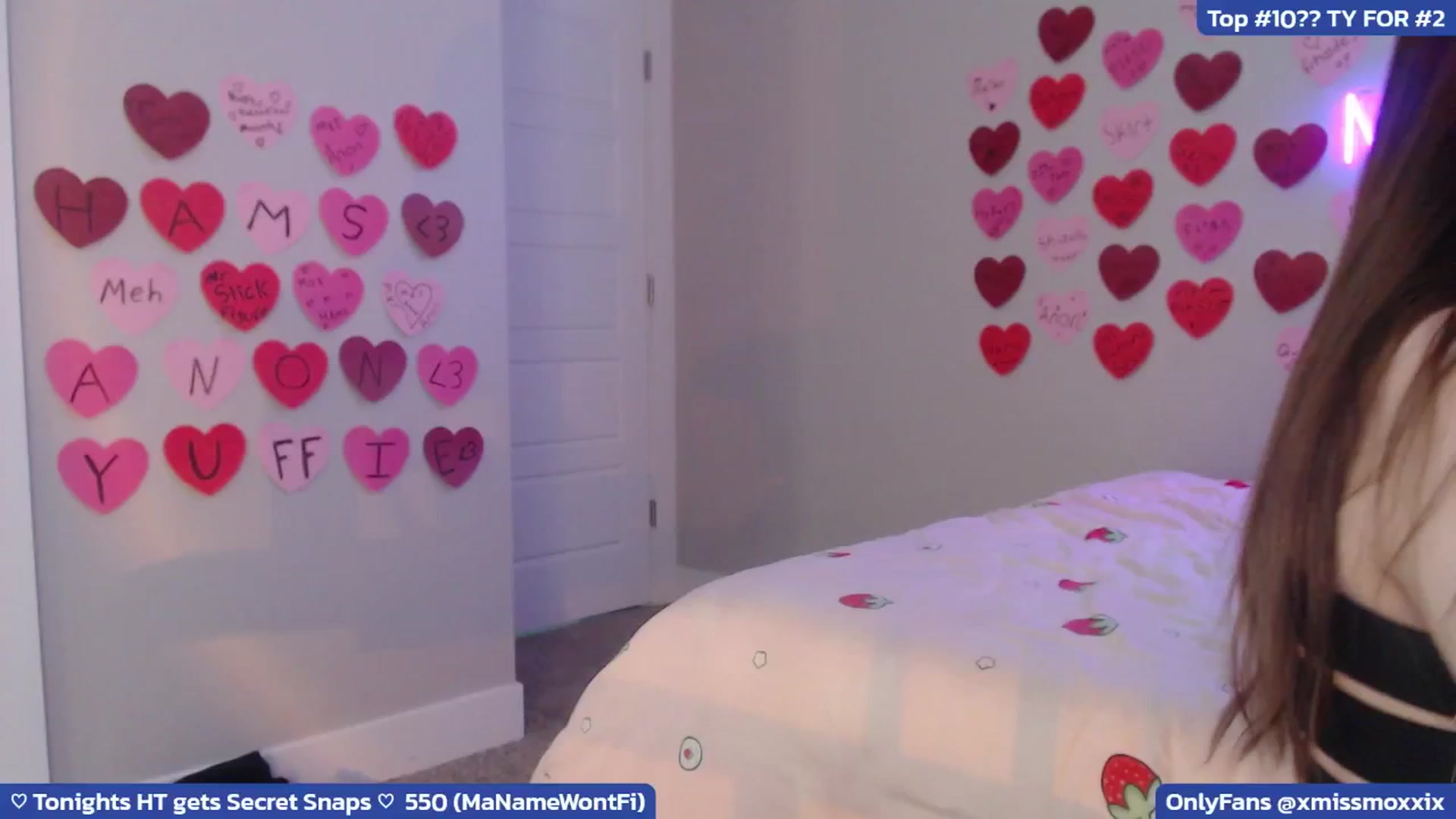 Gallery image thumbnail from MoxxiBunni's myfreecams stream on, 04/04/2025, 24:28 image 12 of 20