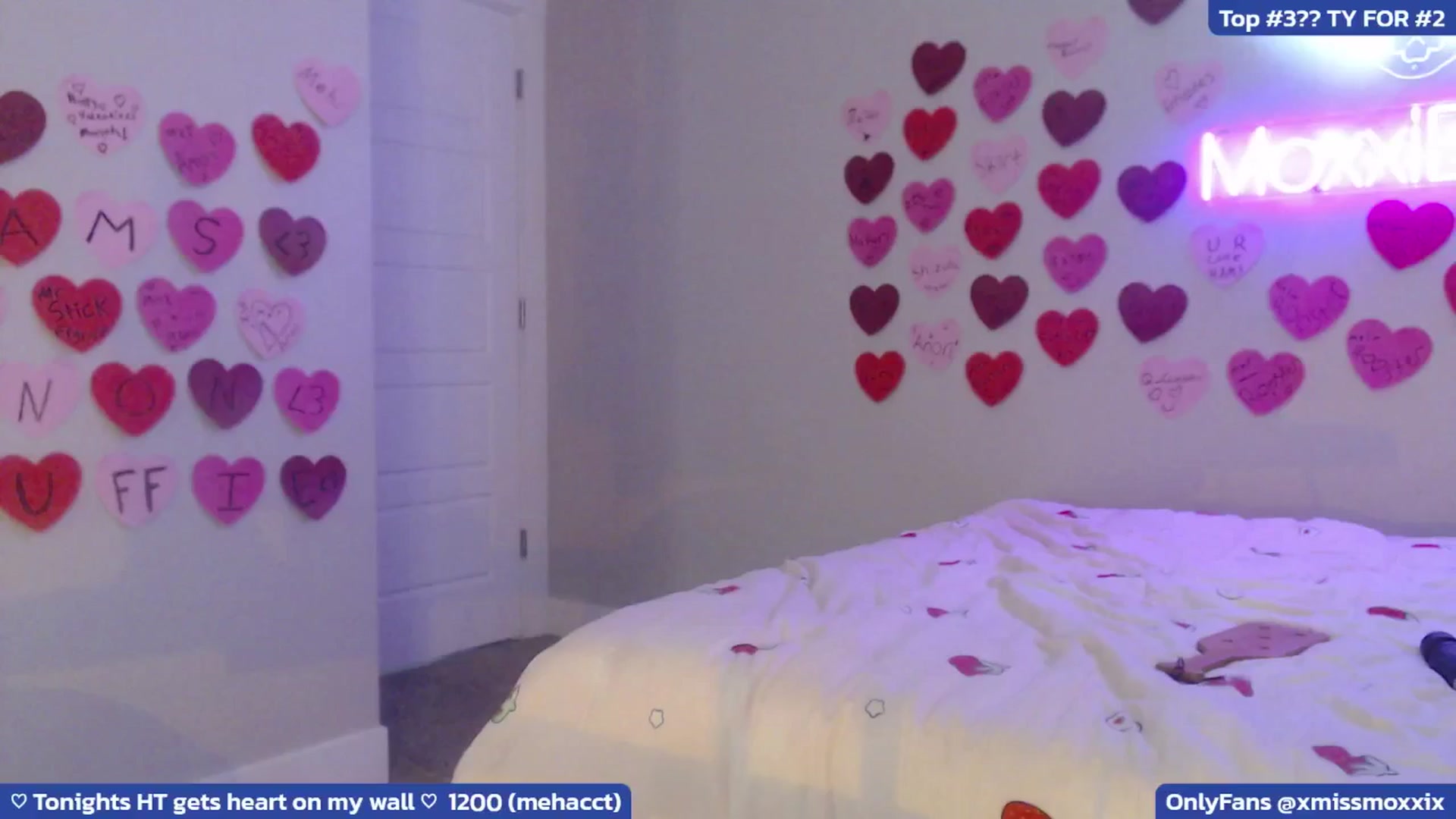 Gallery image thumbnail from MoxxiBunni's myfreecams stream on, 04/06/2025, 04:15 image 7 of 20
