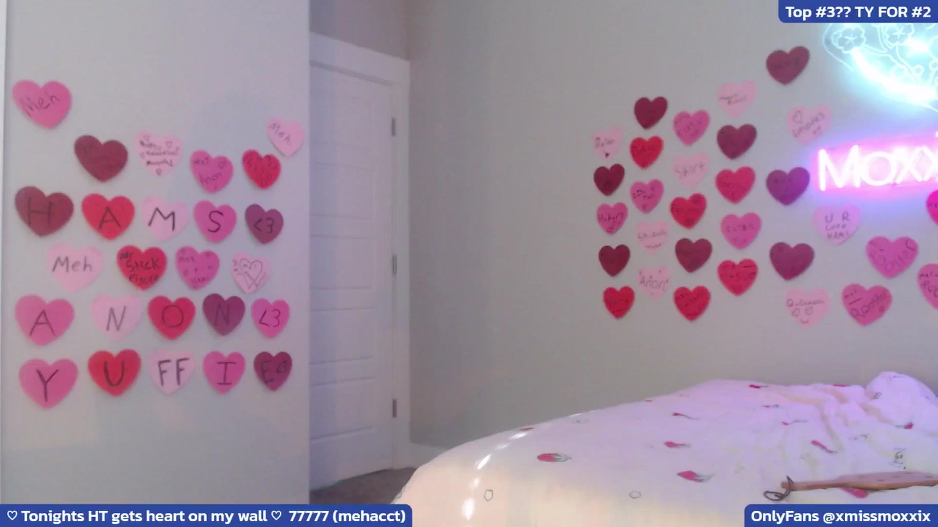 Gallery image thumbnail from MoxxiBunni's myfreecams stream on, 04/07/2025, 24:36 image 13 of 20