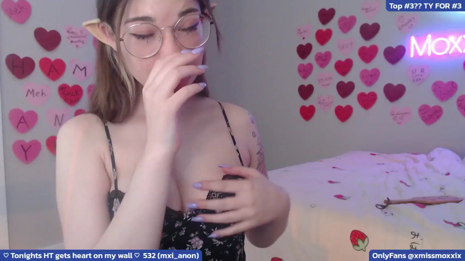 Gallery image thumbnail from MoxxiBunni's myfreecams stream on, 04/07/2025, 24:36 image 6 of 20