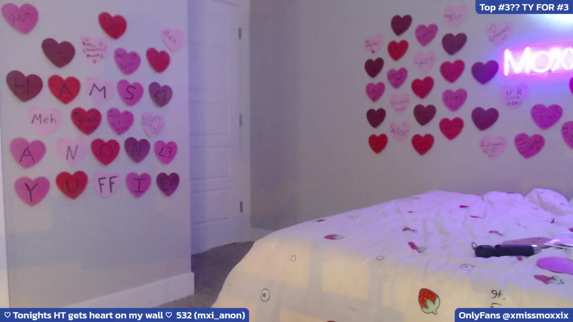Gallery image thumbnail from MoxxiBunni's myfreecams stream on, 04/07/2025, 23:10 image 14 of 20