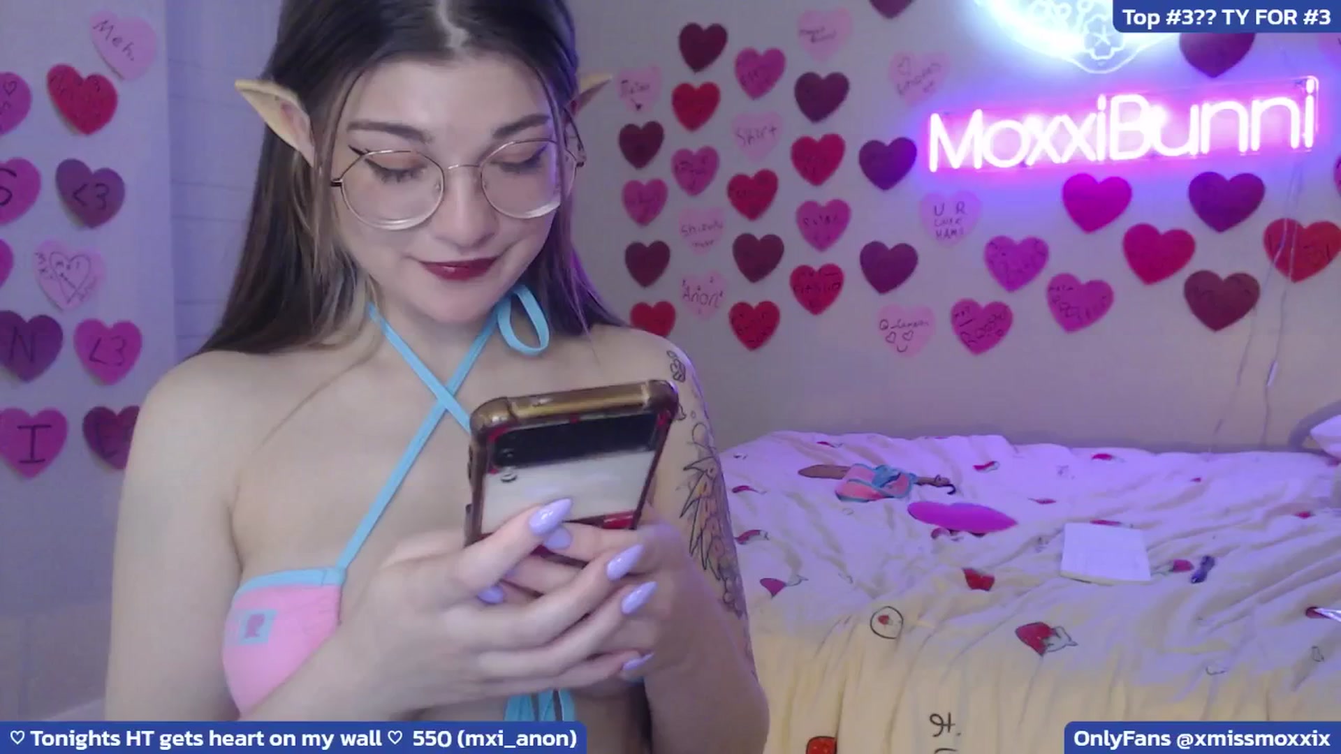 Gallery image thumbnail from MoxxiBunni's myfreecams stream on, 04/09/2025, 05:11 image 16 of 20