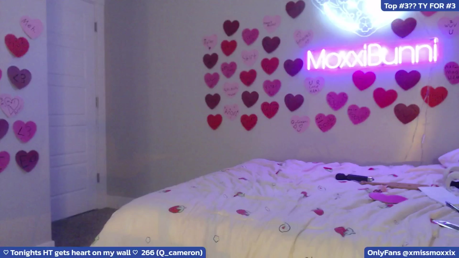 Gallery image thumbnail from MoxxiBunni's myfreecams stream on, 04/12/2025, 05:44 image 6 of 20