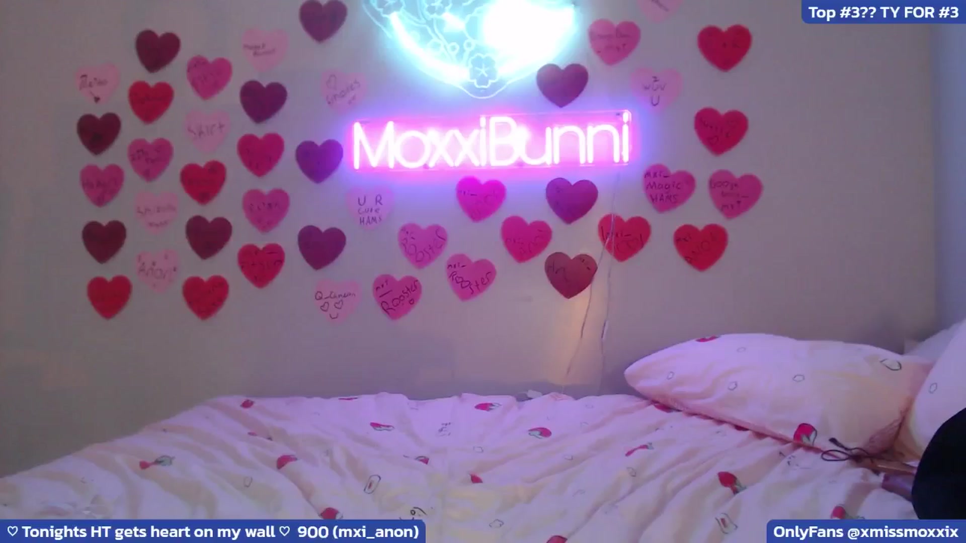 Gallery image thumbnail from MoxxiBunni's myfreecams stream on, 04/13/2025, 04:53 image 3 of 20