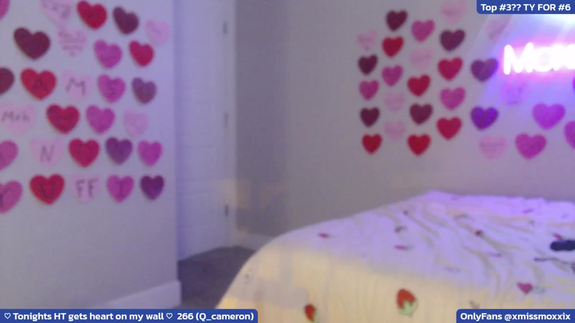 Gallery image thumbnail from MoxxiBunni's myfreecams stream on, 04/25/2025, 04:43 image 2 of 20