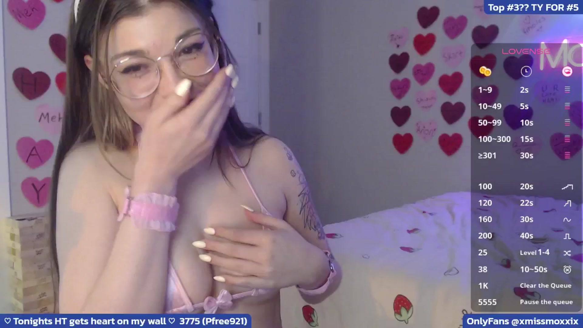 Gallery image thumbnail from MoxxiBunni's myfreecams stream on, 04/29/2025, 03:57 image 15 of 20