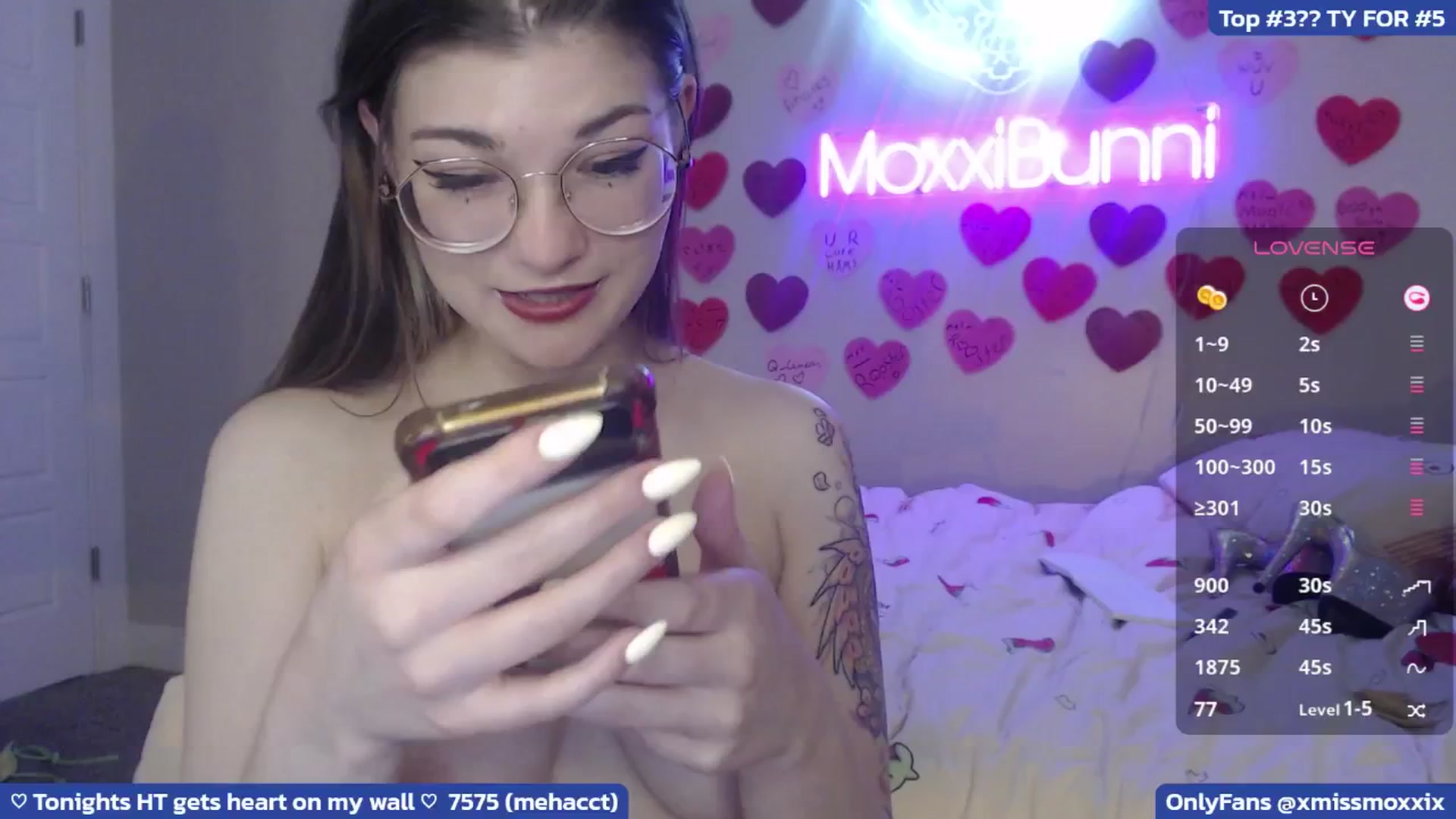 Gallery image thumbnail from MoxxiBunni's myfreecams stream on, 04/30/2025, 04:58 image 16 of 20
