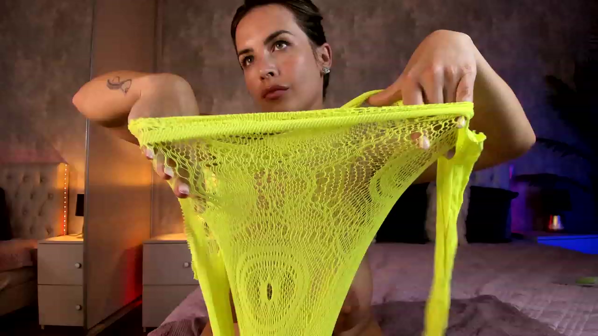 Gallery image thumbnail from Mq_Raisa's myfreecams stream on, 08/27/2023, 12:07 image 3 of 20