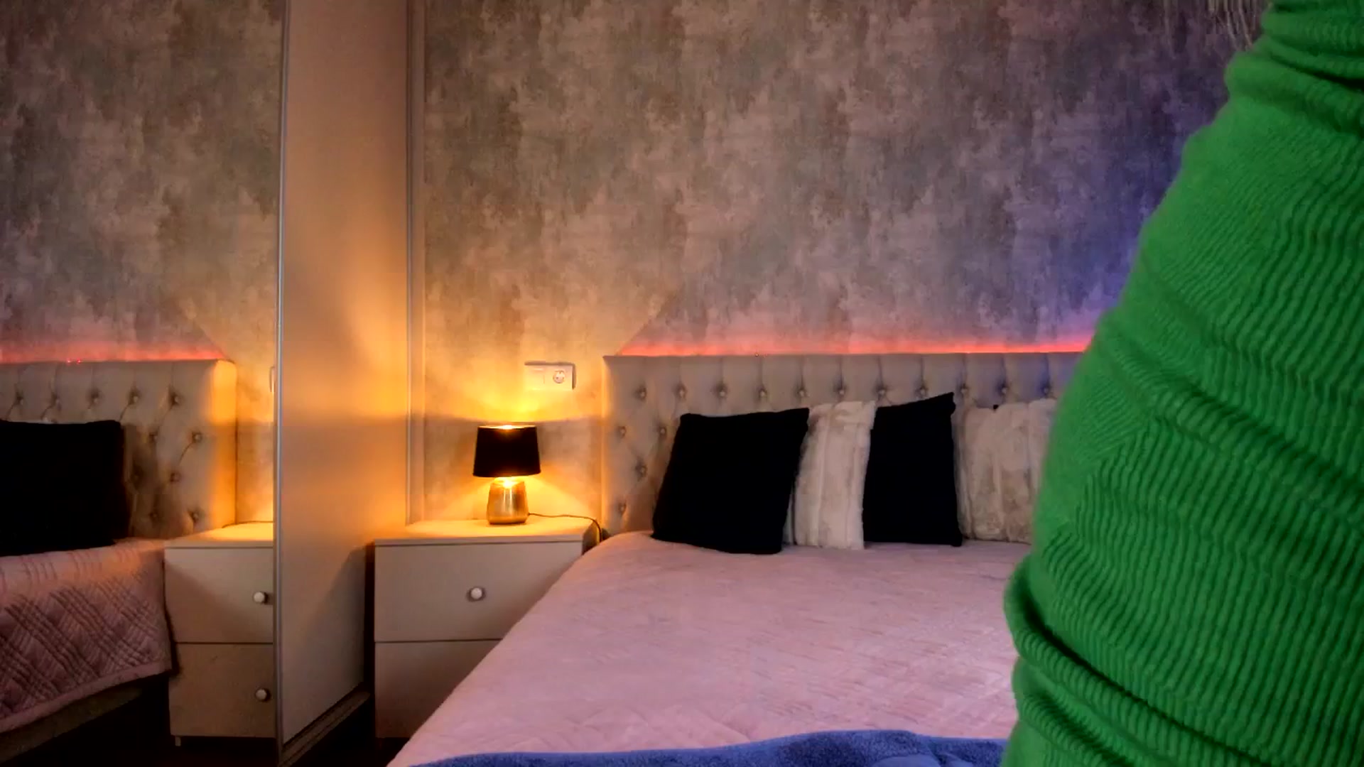 Gallery image thumbnail from Mq_Raisa's myfreecams stream on, 06/11/2024, 10:29 image 20 of 20