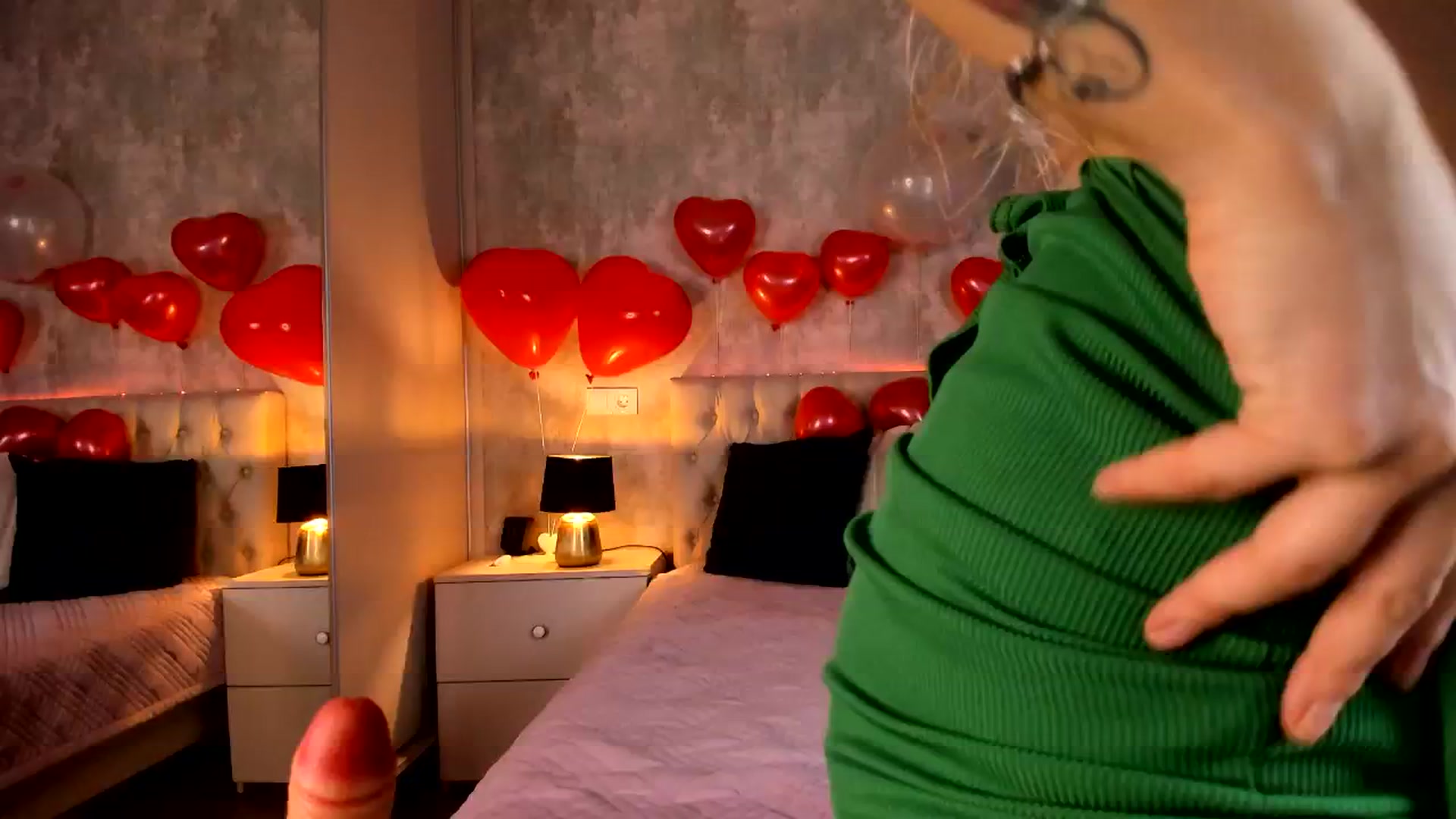 Gallery image thumbnail from Mq_Raisa's myfreecams stream on, 09/09/2024, 11:18 image 11 of 20