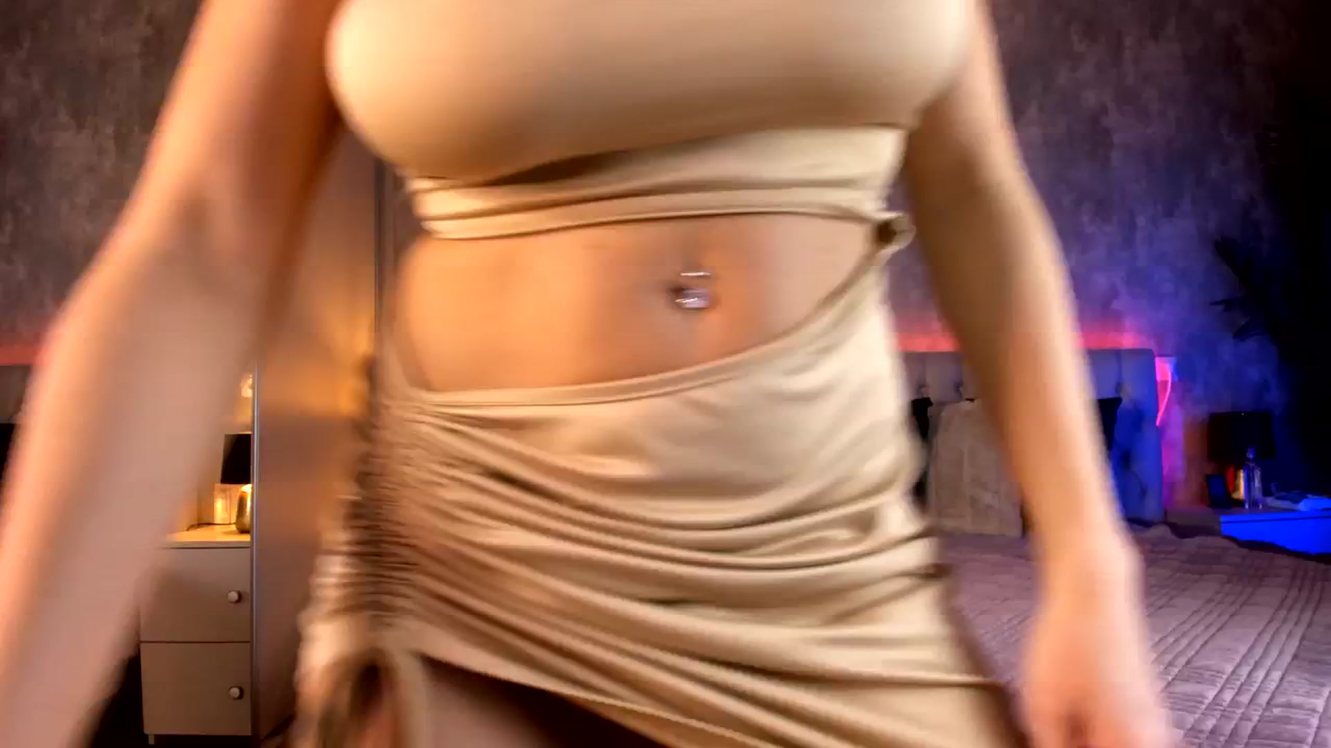 Gallery image thumbnail from Mq_Raisa's myfreecams stream on, 04/23/2025, 16:23 image 9 of 20