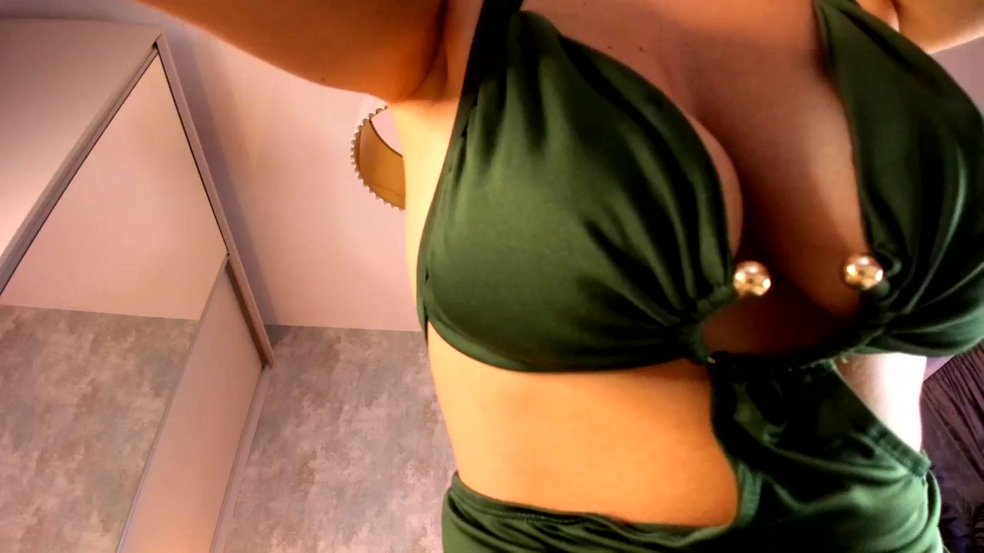 Gallery image thumbnail from Mq_Raisa's myfreecams stream on, 07/13/2025, 13:42 image 13 of 20