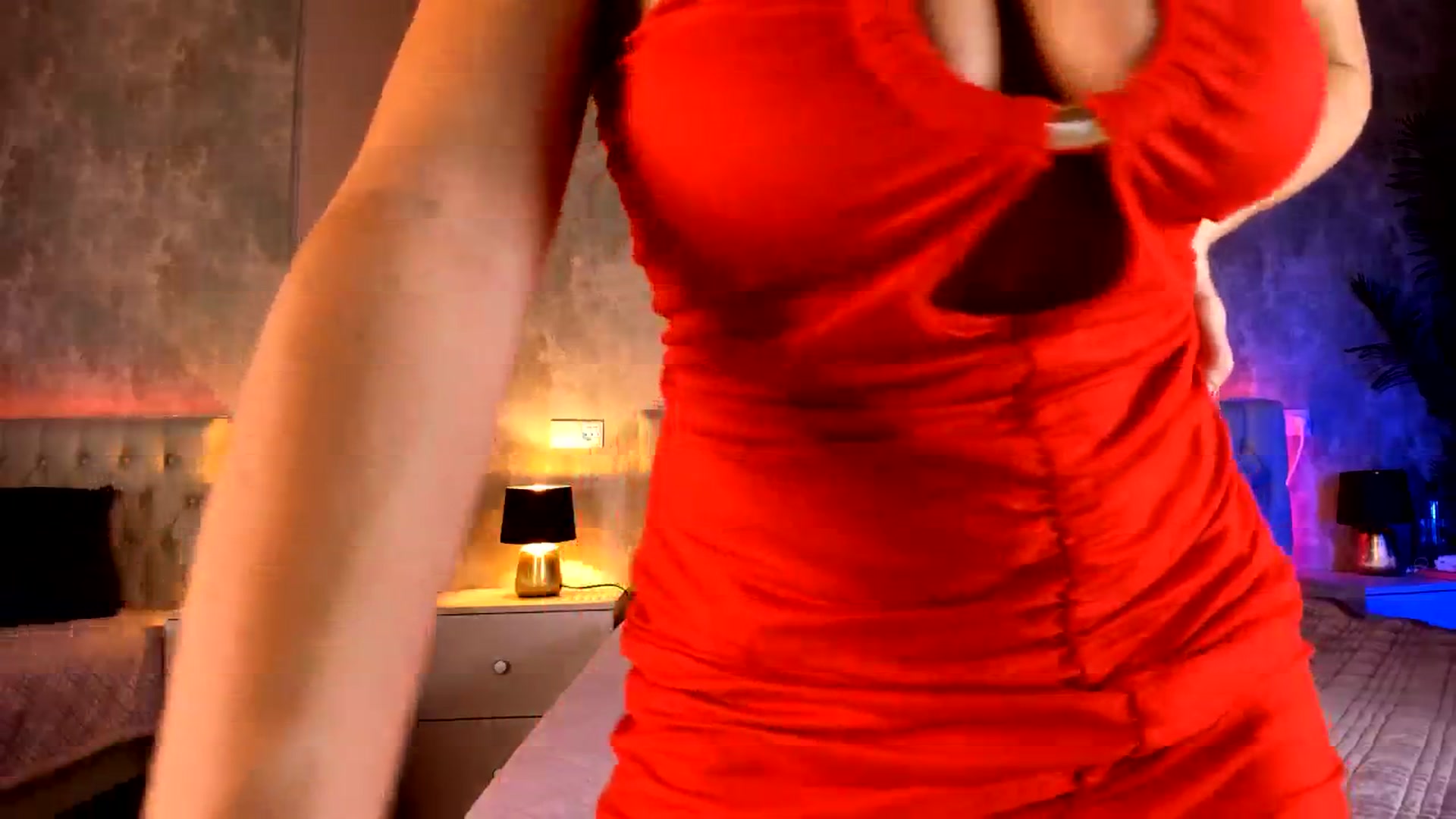 Gallery image thumbnail from Mq_Raisa's myfreecams stream on, 07/19/2025, 15:06 image 17 of 20