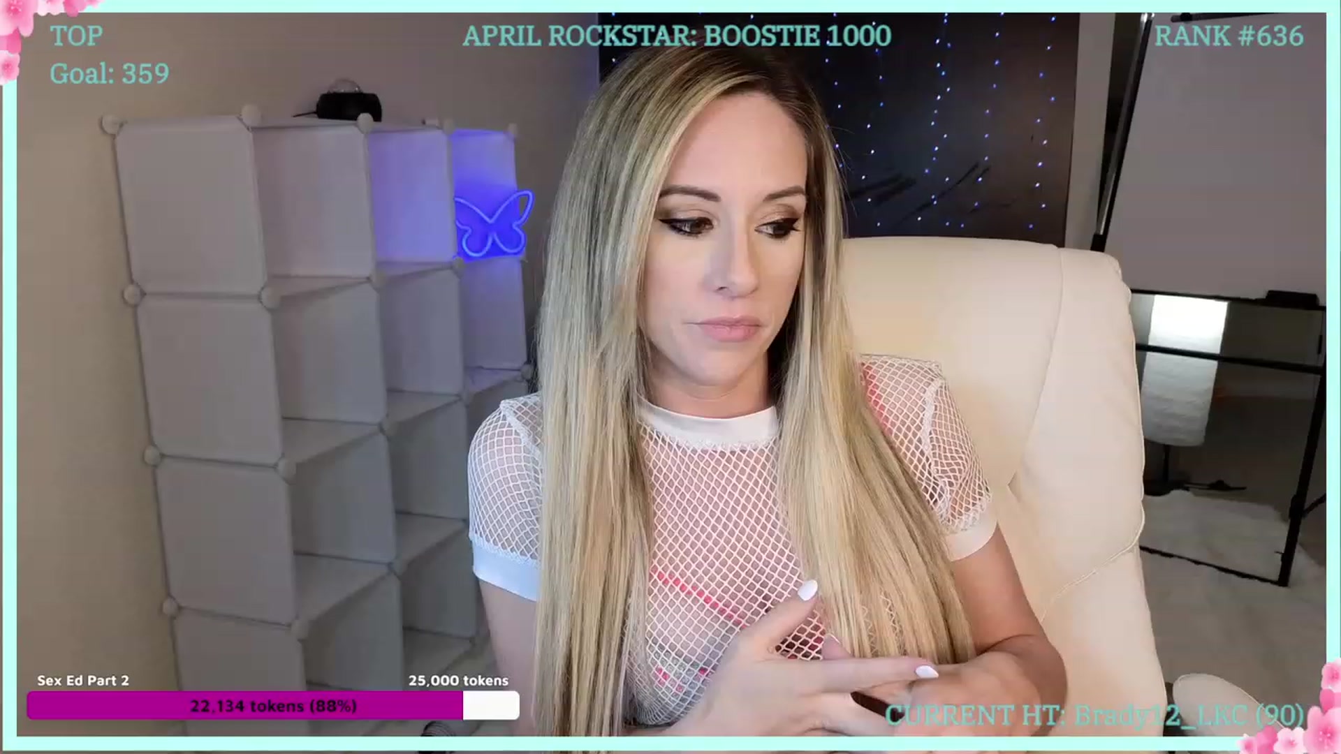 Gallery image thumbnail from MrsBoosted's myfreecams stream on, 04/03/2023, 02:53 image 8 of 20