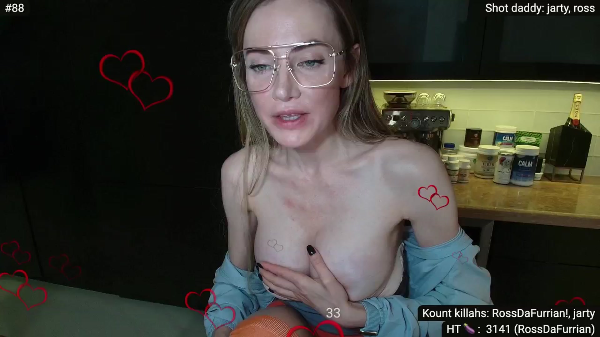 Gallery image thumbnail from MrsDahmer's myfreecams stream on, 10/27/2024, 08:54 image 7 of 20