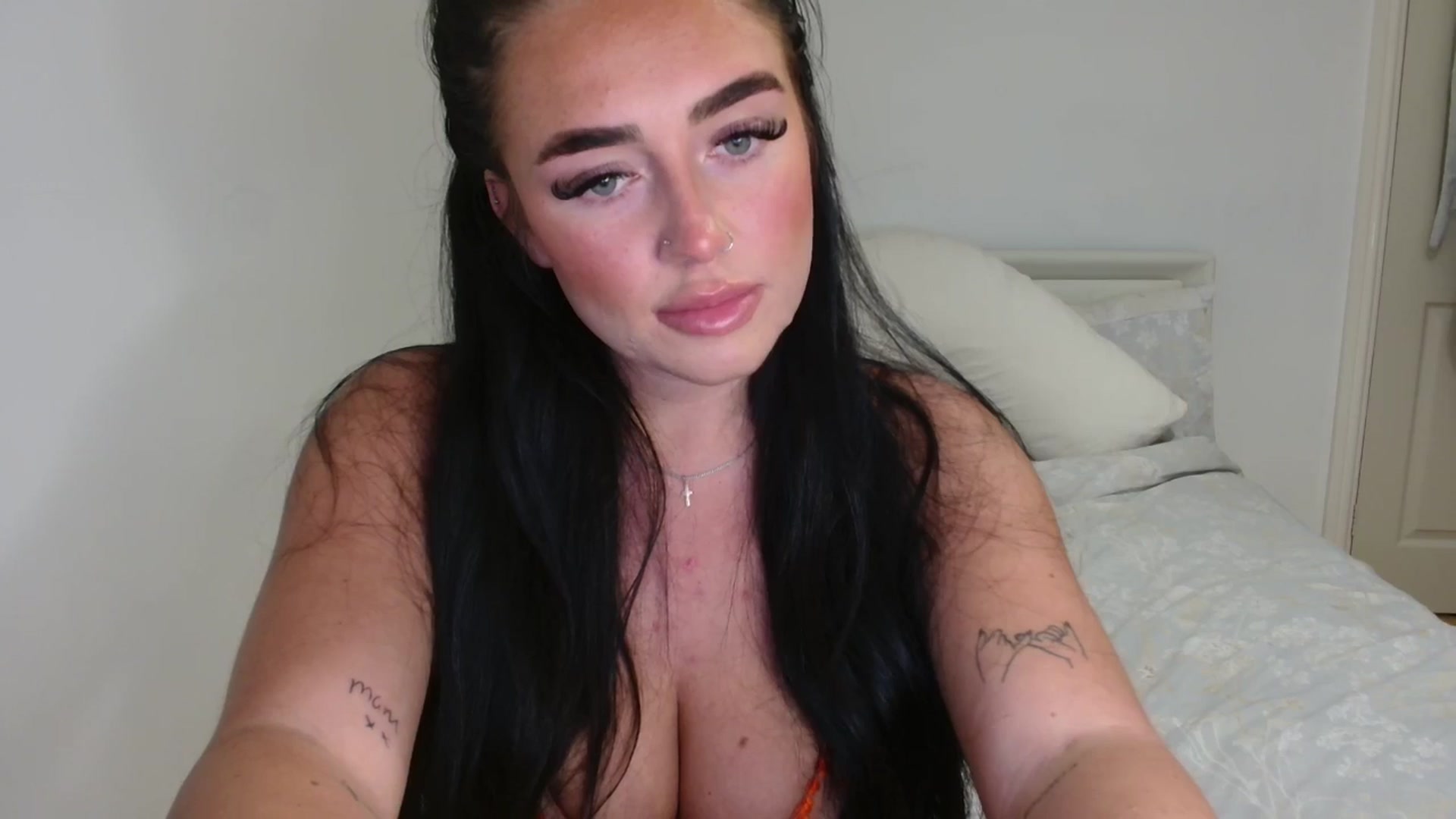 Gallery image thumbnail from MrsLitt's myfreecams stream on, 03/06/2025, 23:18 image 13 of 20
