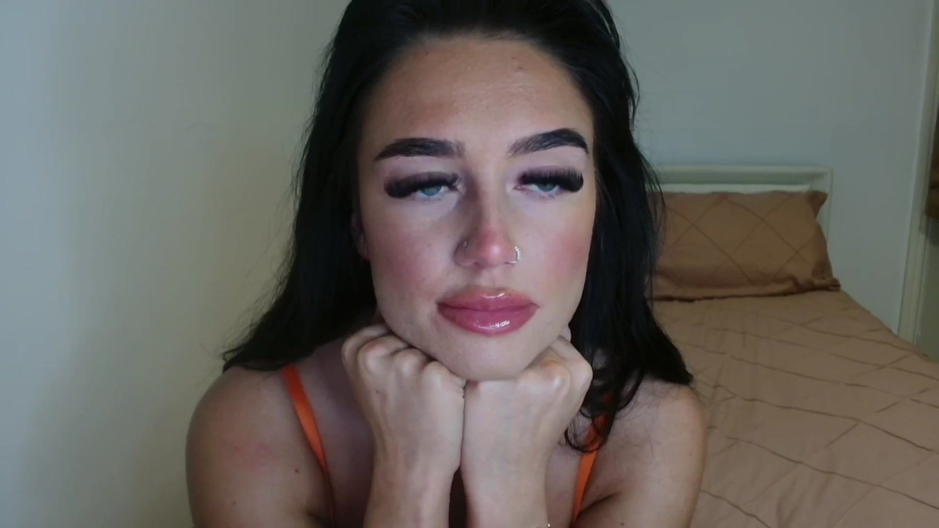 Gallery image thumbnail from MrsLitt's myfreecams stream on, 03/22/2025, 16:27 image 8 of 20