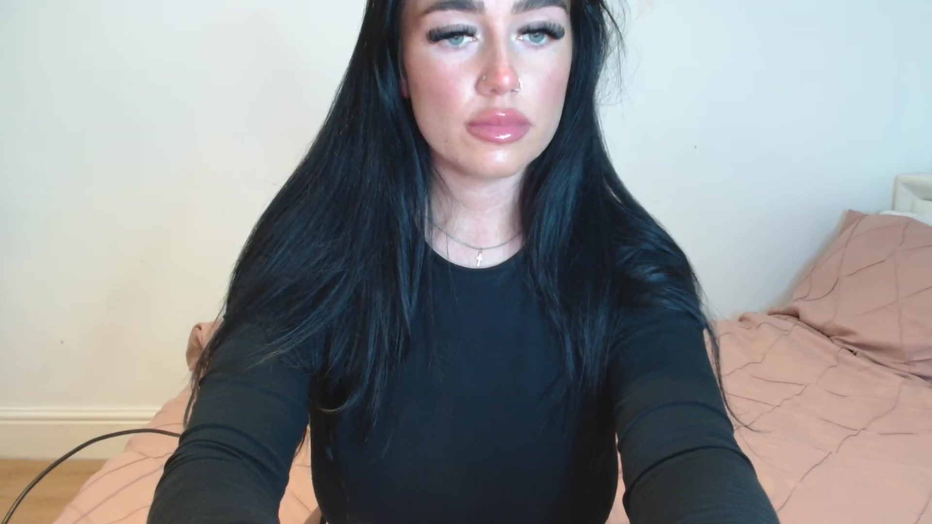 Gallery image thumbnail from MrsLitt's myfreecams stream on, 03/25/2025, 14:23 image 13 of 20