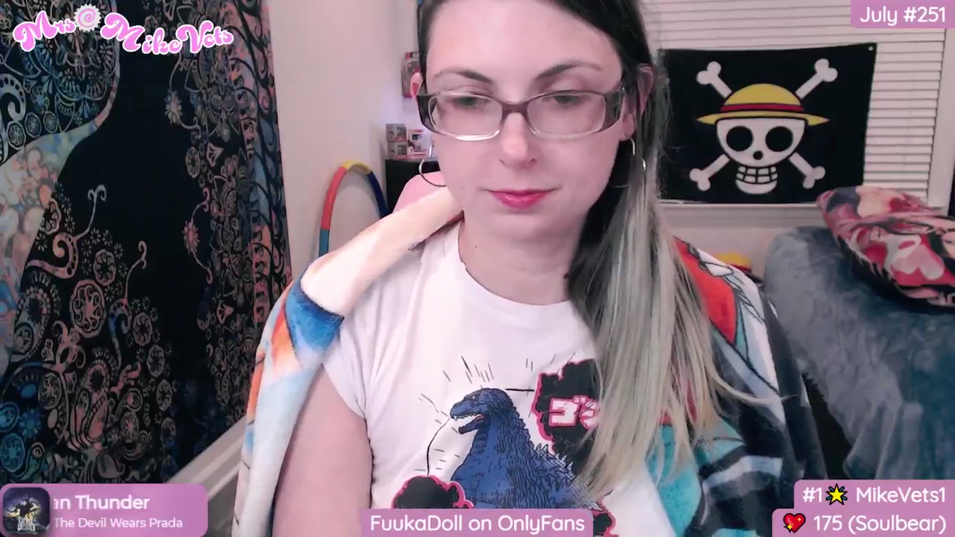 Gallery image thumbnail from MrsMikeVets's myfreecams stream on, 07/06/2024, 07:13 image 18 of 20