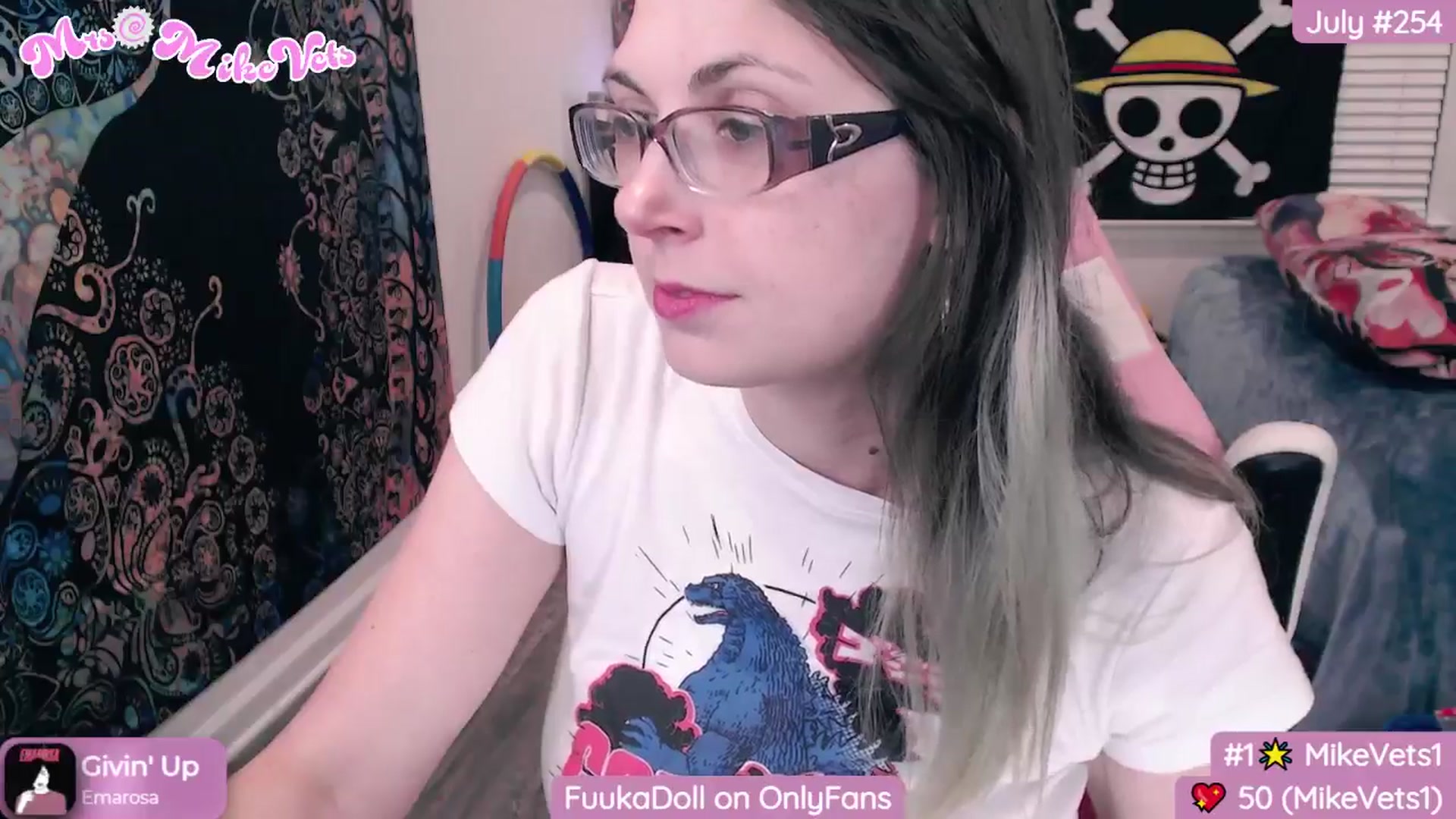 Gallery image thumbnail from MrsMikeVets's myfreecams stream on, 07/06/2024, 07:13 image 7 of 20
