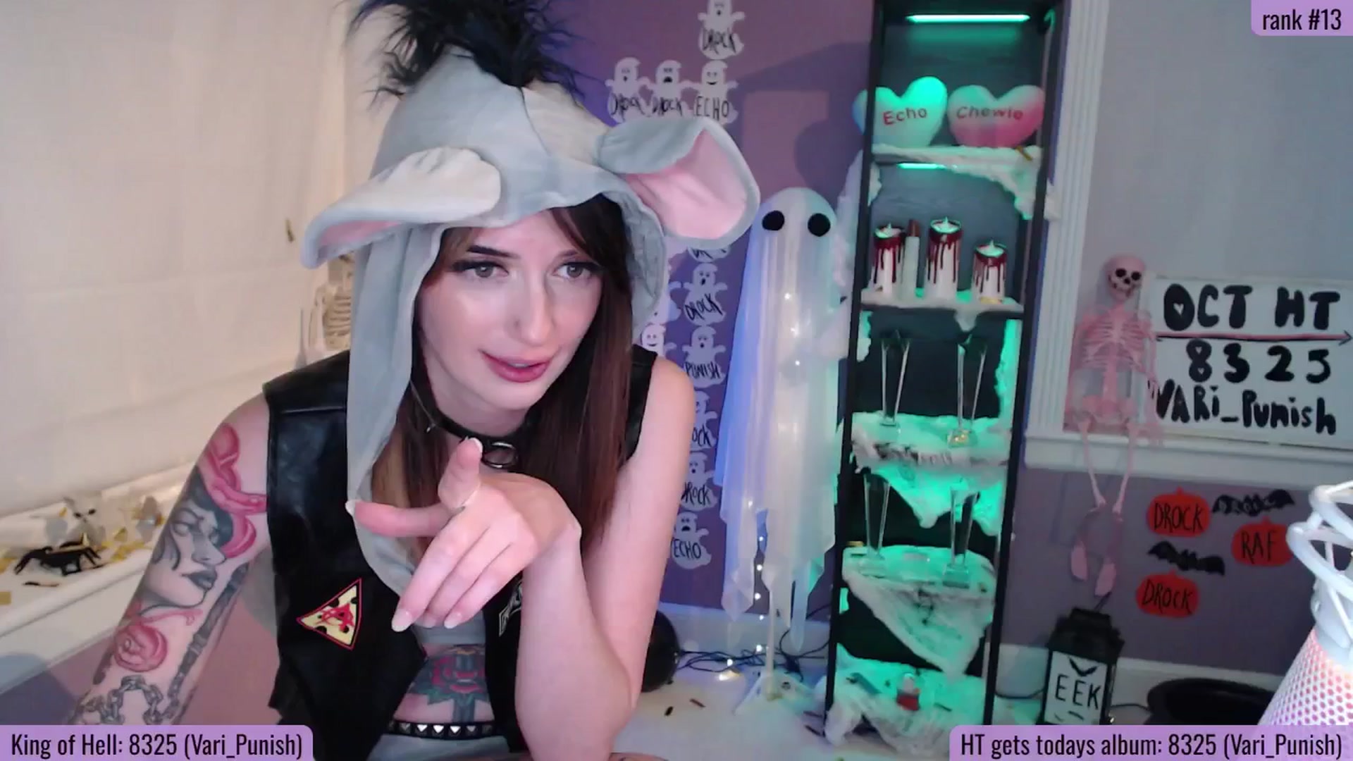Gallery image thumbnail from MrsPunish's myfreecams stream on, 10/05/2025, 04:40 image 10 of 20
