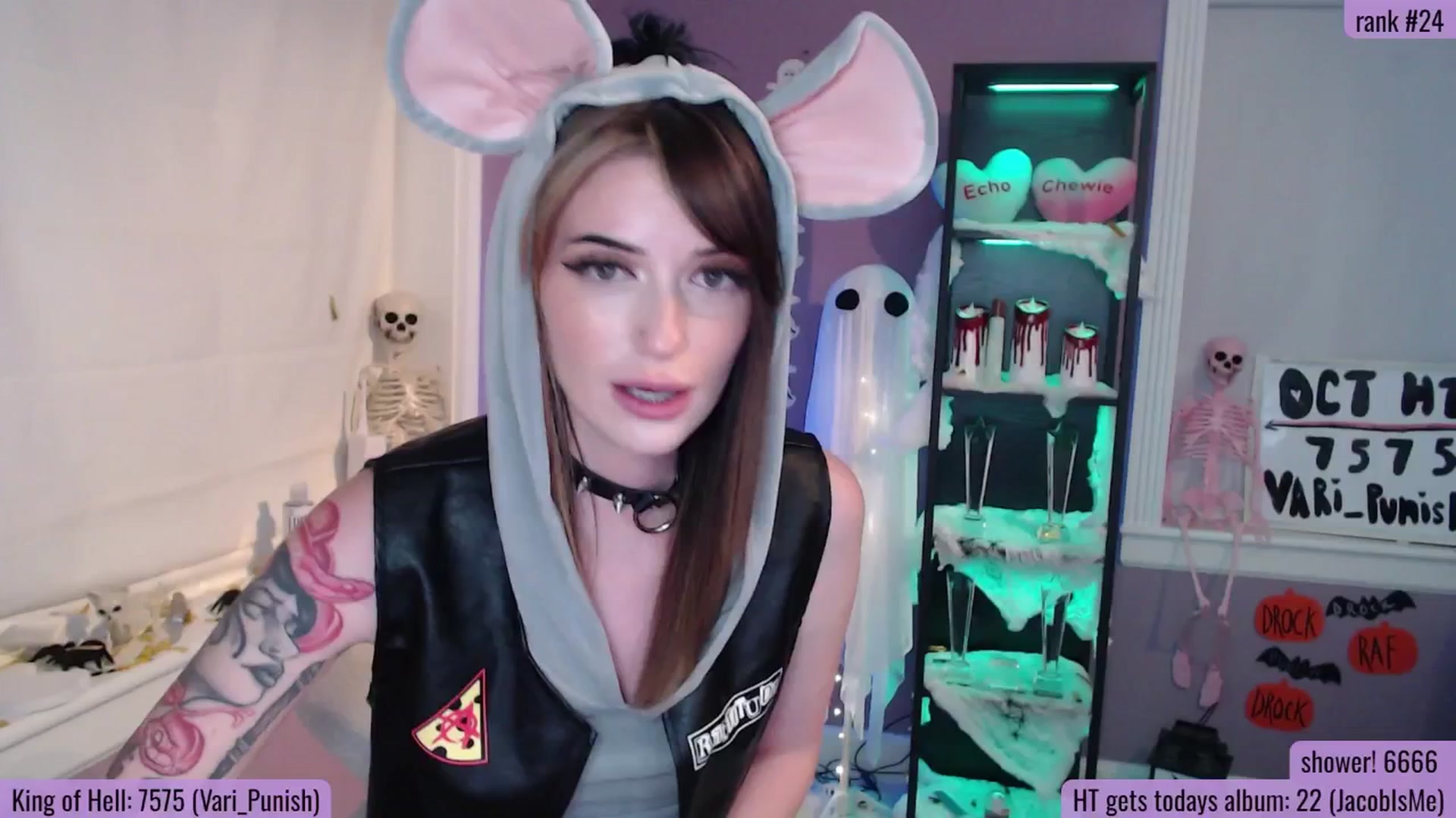 Gallery image thumbnail from MrsPunish's myfreecams stream on, 10/05/2025, 04:40 image 1 of 20
