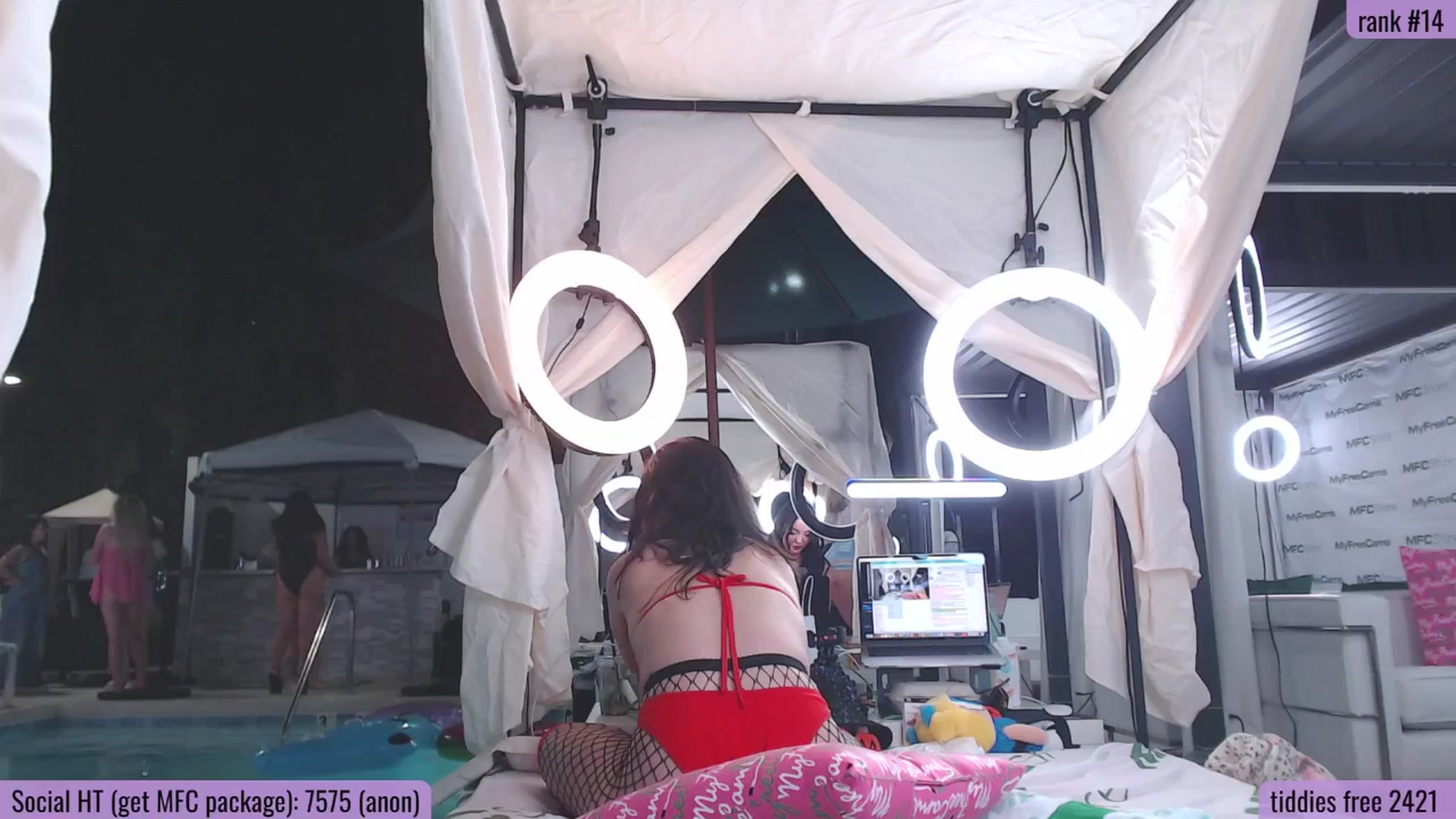 Gallery image thumbnail from MrsPunish's myfreecams stream on, 10/07/2025, 04:36 image 5 of 20