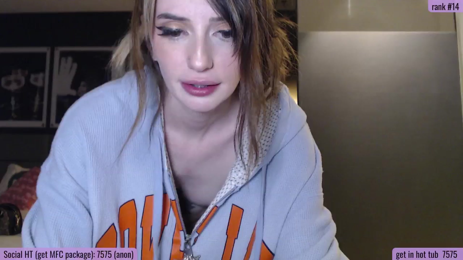 Gallery image thumbnail from MrsPunish's myfreecams stream on, 10/07/2025, 06:03 image 1 of 20