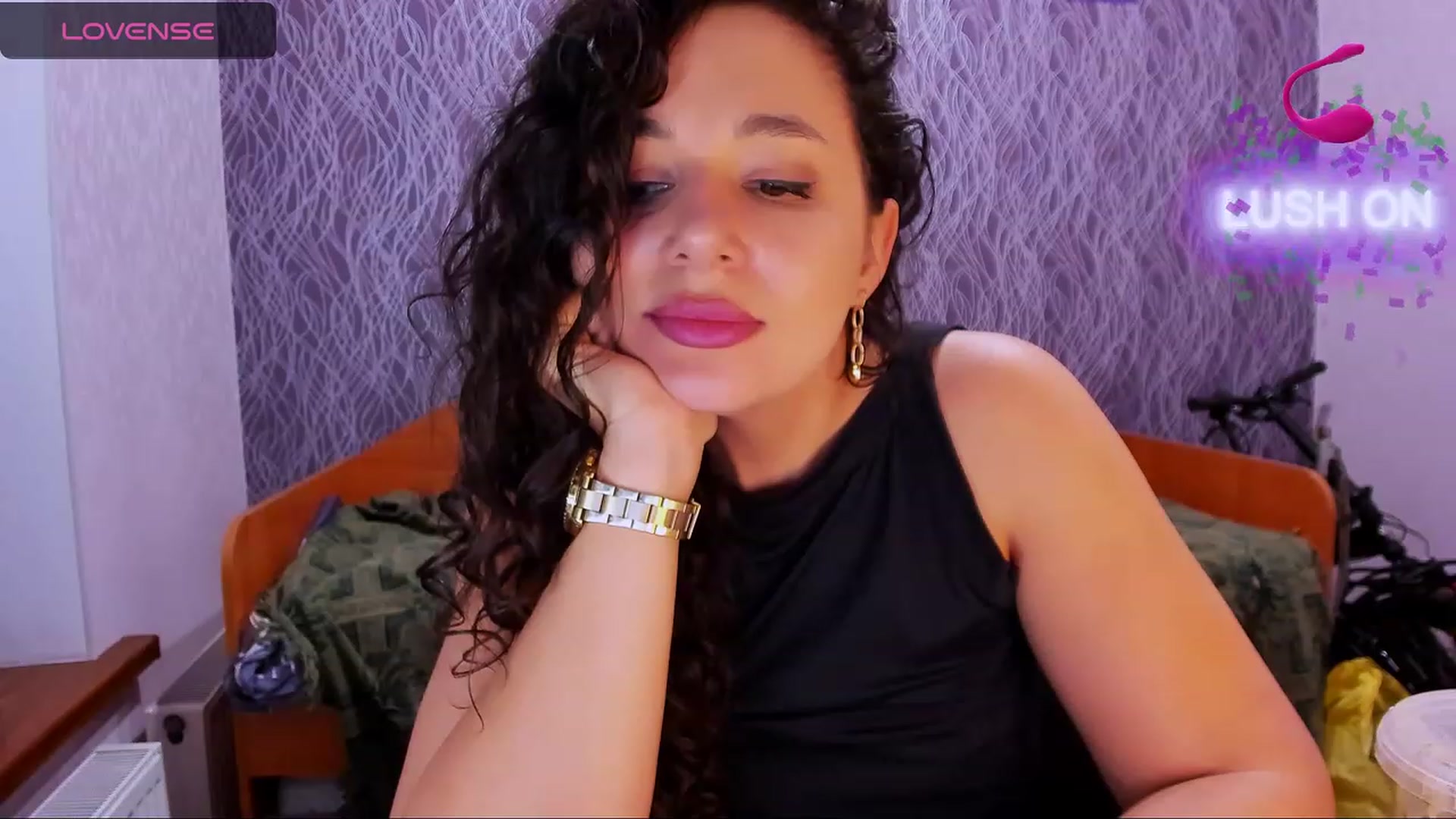Gallery image thumbnail from MrsViola's myfreecams stream on, 02/18/2024, 11:30 image 19 of 20