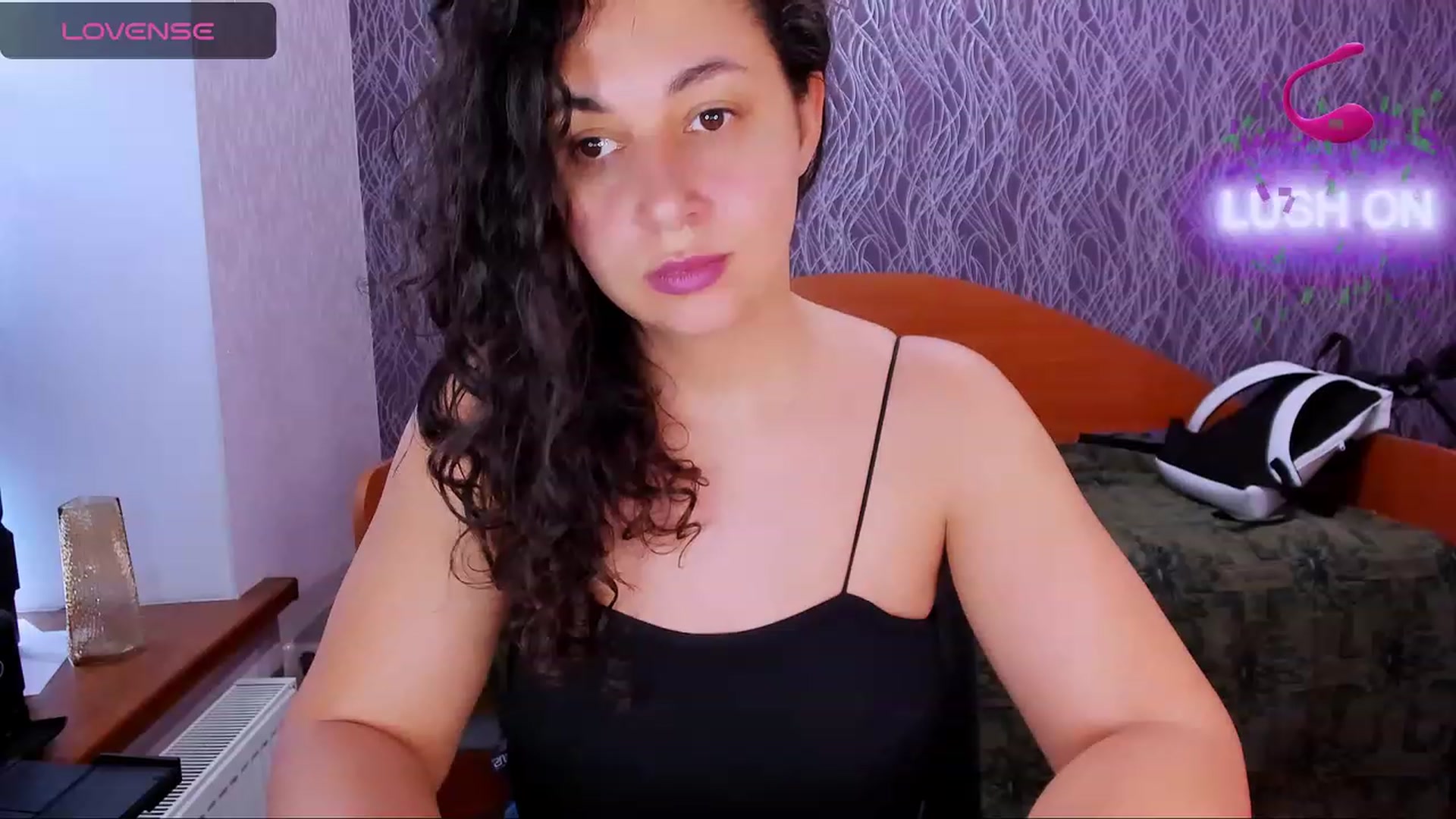 Gallery image thumbnail from MrsViola's myfreecams stream on, 02/21/2024, 10:31 image 11 of 20