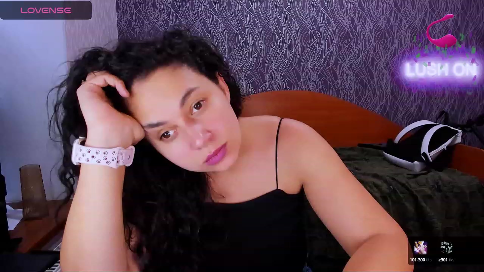 Gallery image thumbnail from MrsViola's myfreecams stream on, 02/21/2024, 11:45 image 13 of 20