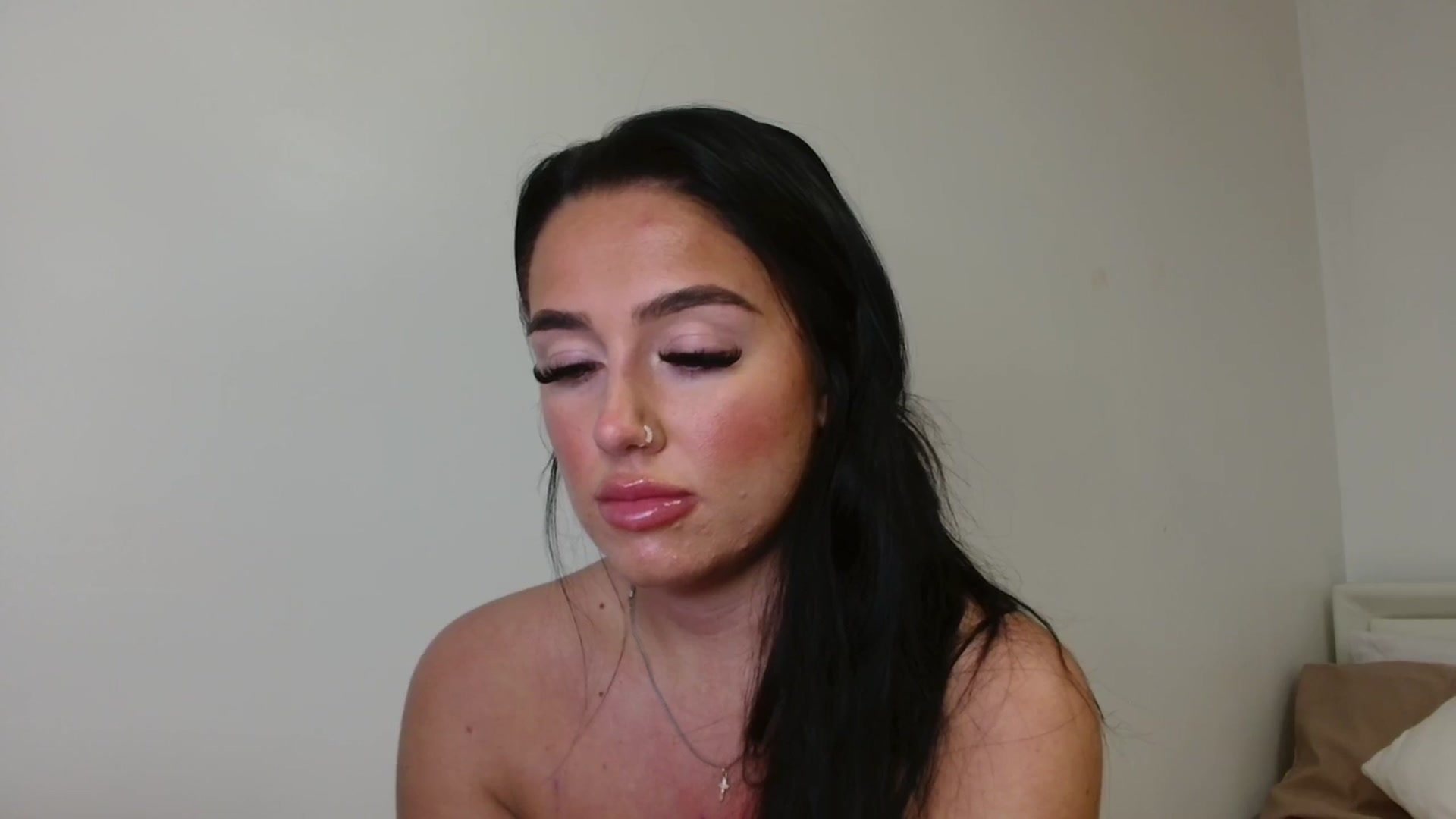 Gallery image thumbnail from Mrs_Amazing's myfreecams stream on, 03/15/2025, 22:24 image 16 of 20