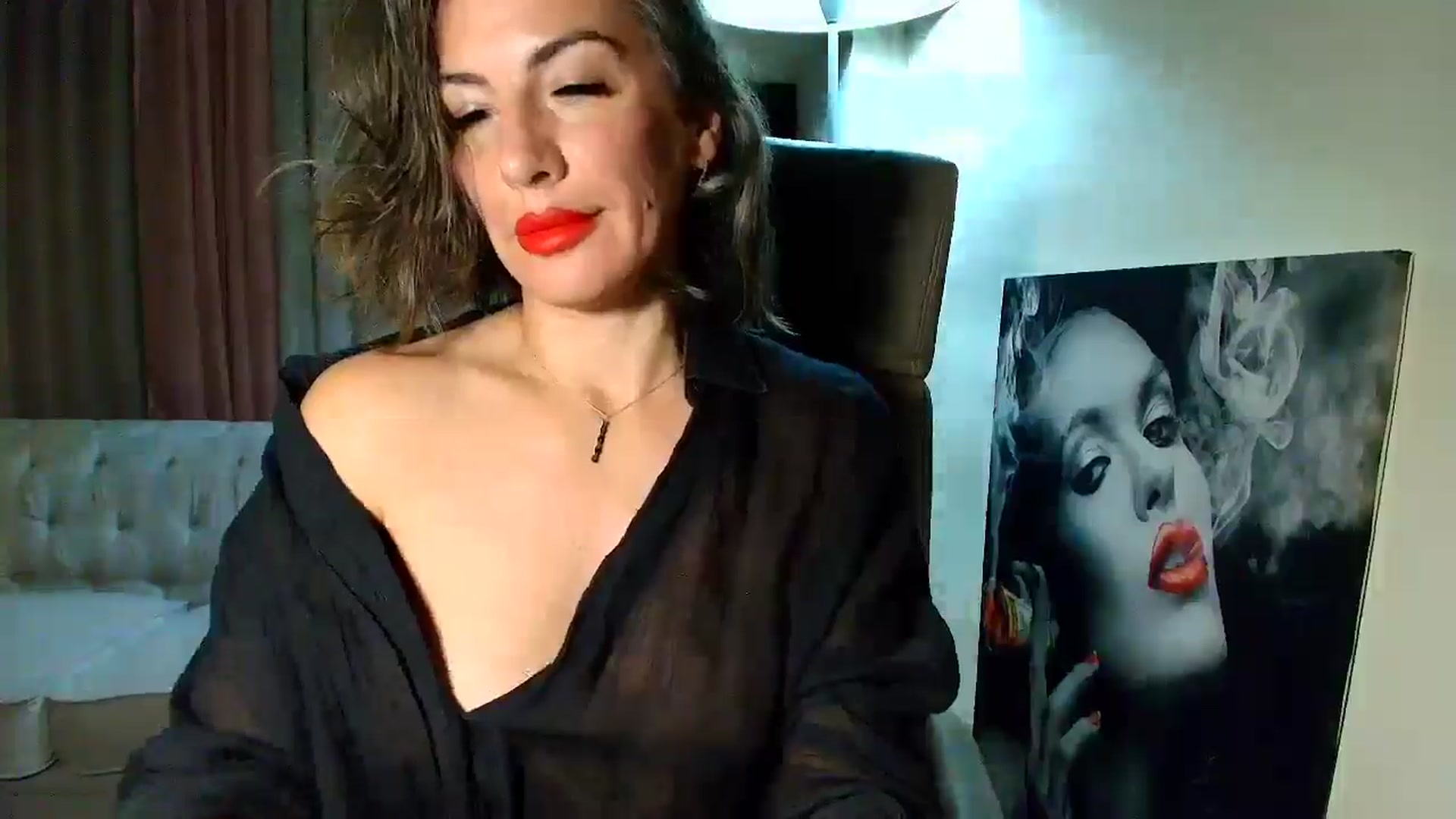 Gallery image thumbnail from Mrs_Right's myfreecams stream on, 10/30/2025, 24:16 image 8 of 20