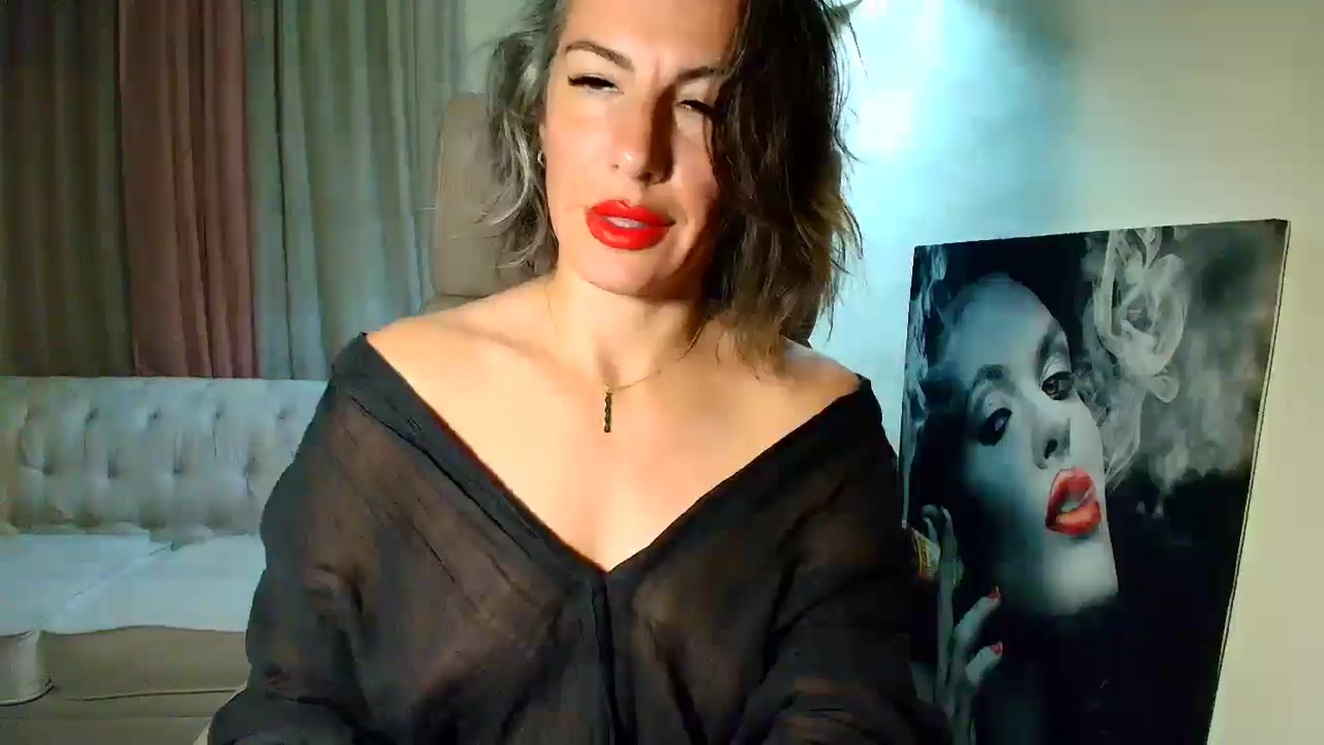 Gallery image thumbnail from Mrs_Right's myfreecams stream on, 10/30/2025, 24:16 image 12 of 20