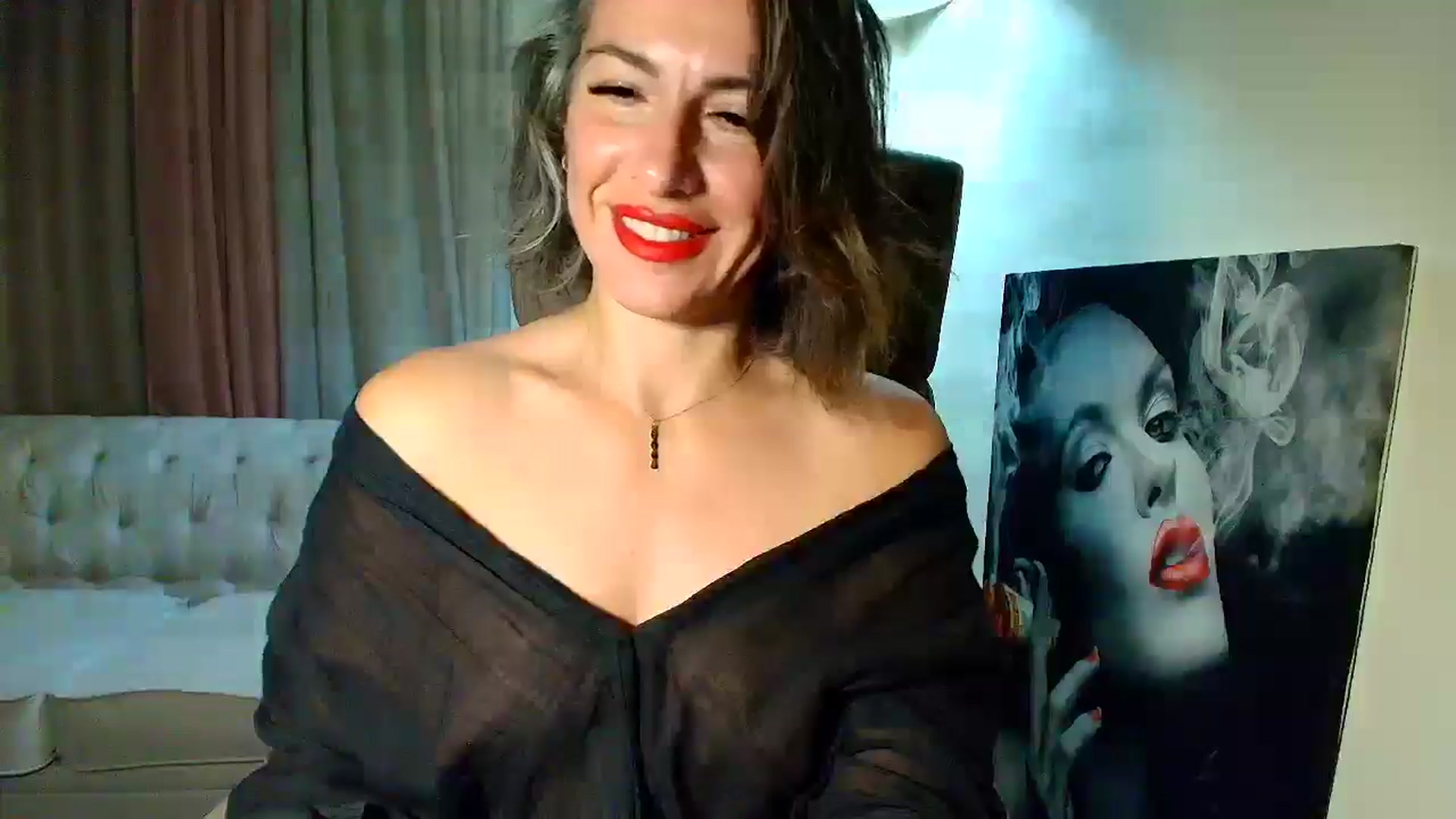 Gallery image thumbnail from Mrs_Right's myfreecams stream on, 10/30/2025, 24:16 image 13 of 20