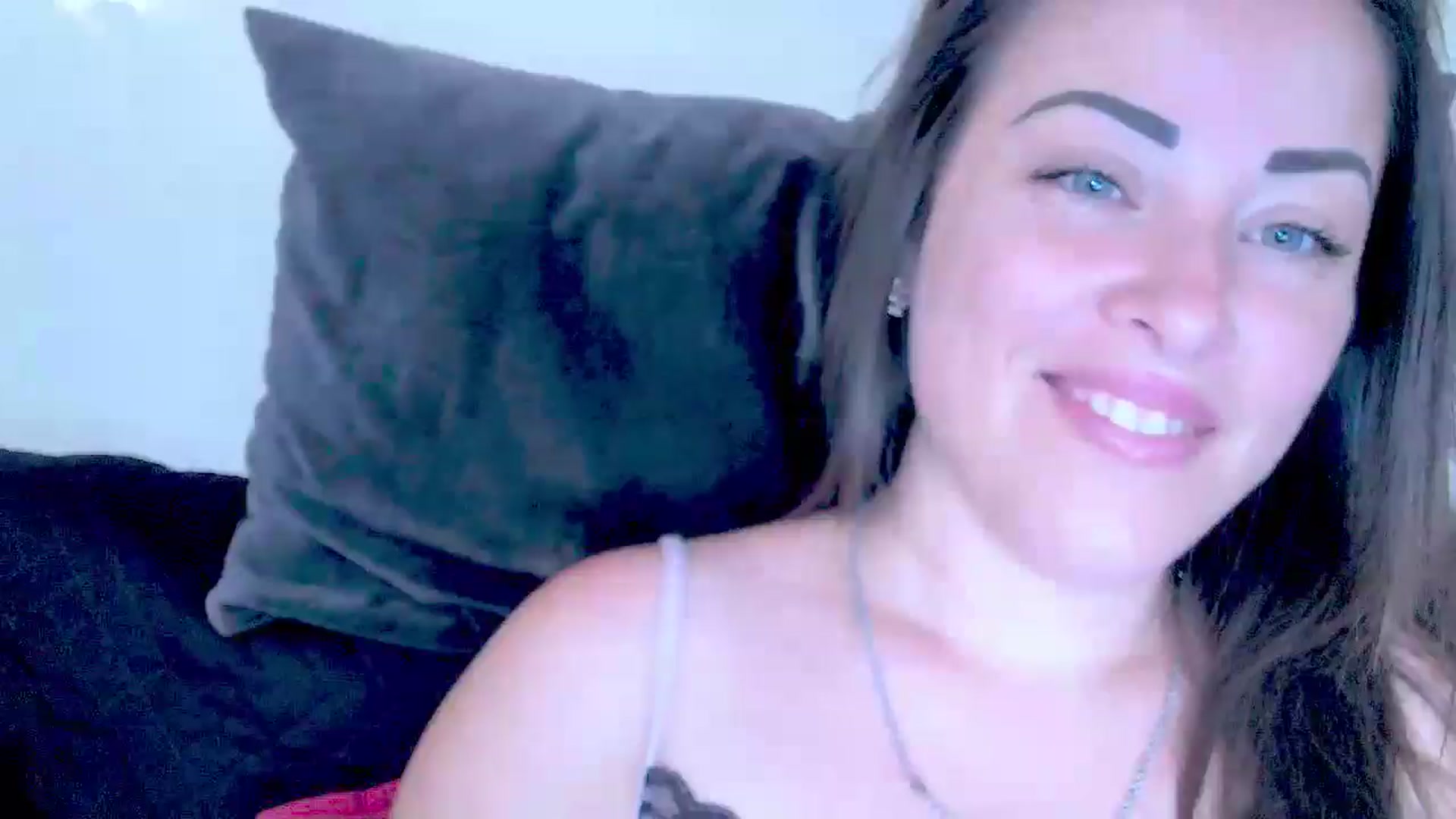 Gallery image thumbnail from Mrsfoxy's myfreecams stream on, 07/24/2025, 15:09 image 20 of 20