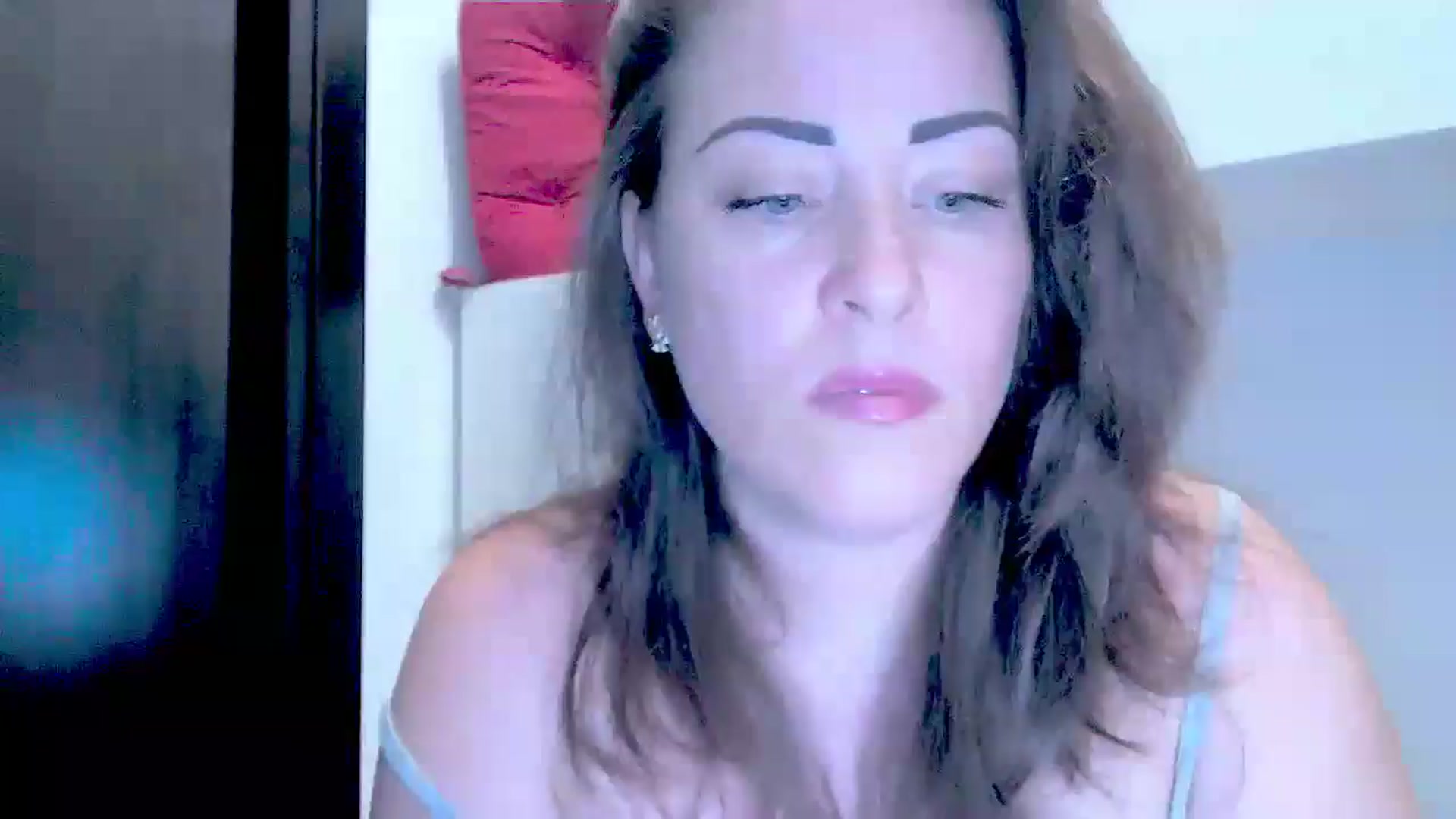 Gallery image thumbnail from Mrsfoxy's myfreecams stream on, 07/28/2025, 15:18 image 3 of 20